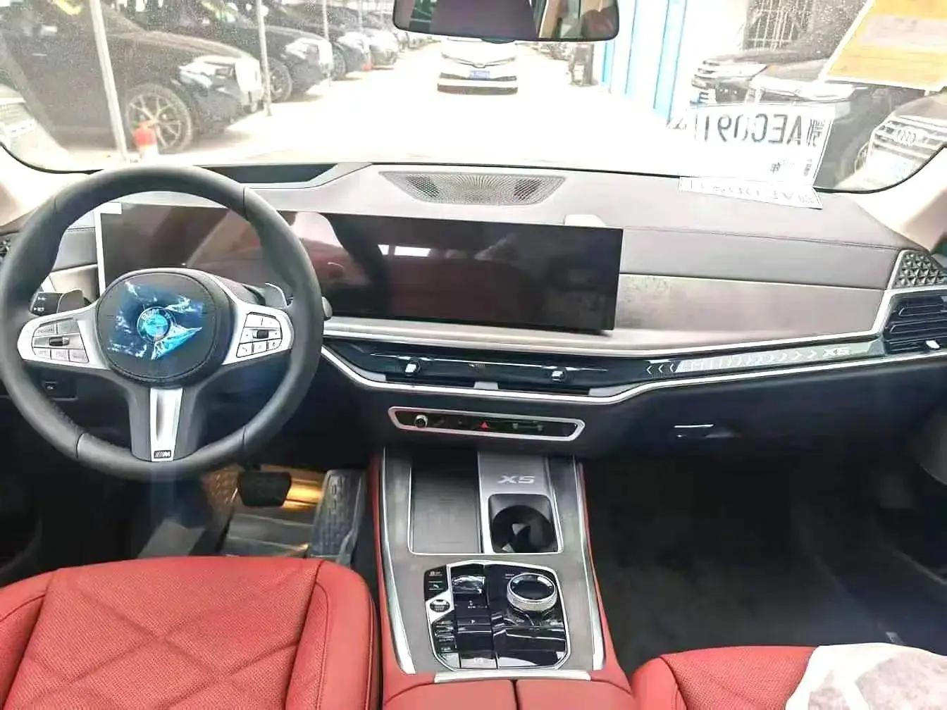 BMW 2026 X5 xDrive30Li 48V 2.0T Luxury M Sport Night Edition Automatic 3
