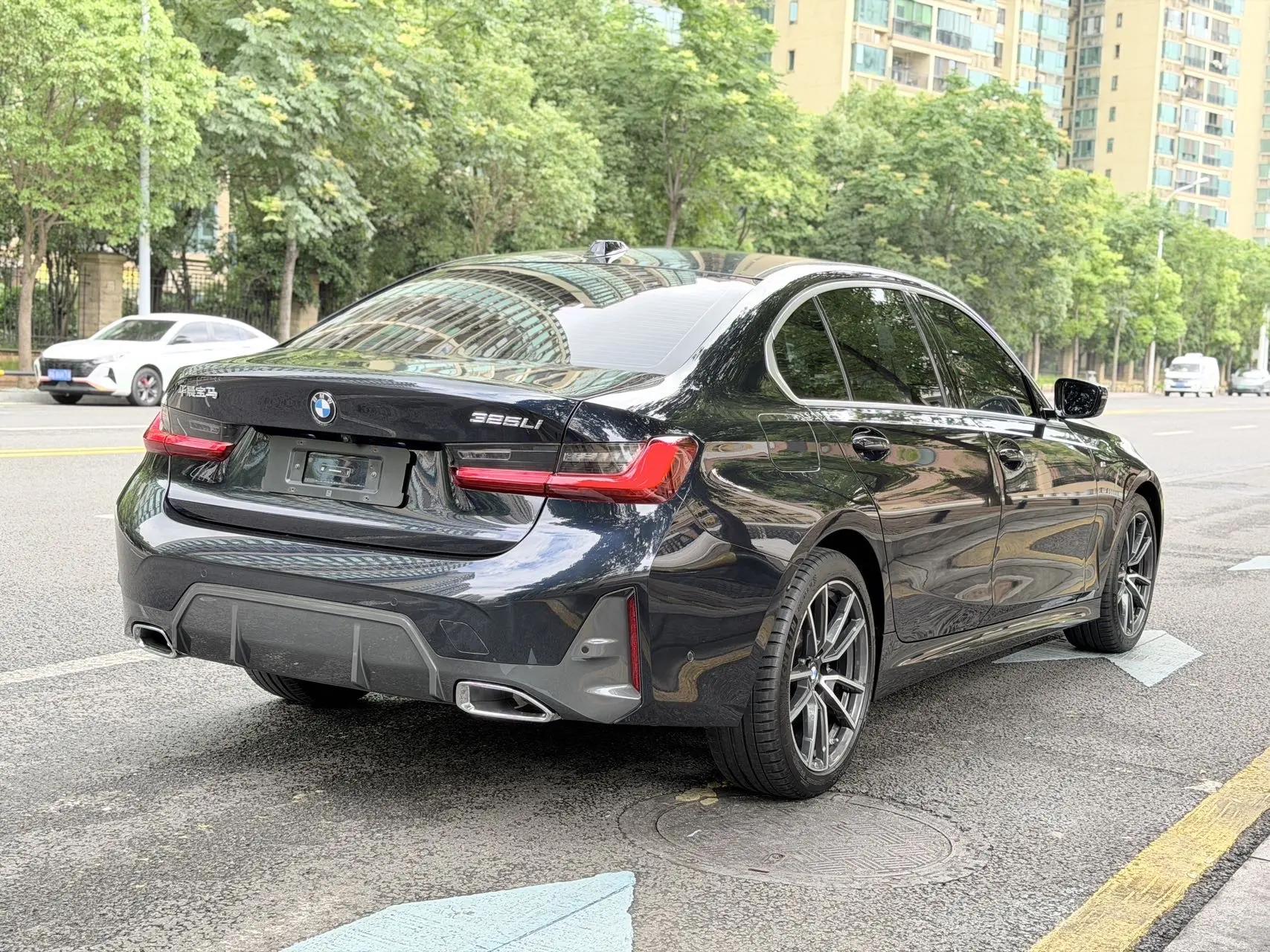BMW 3 Series 2024 Model 325Li 2.0T M Sport Package Automatic 4
