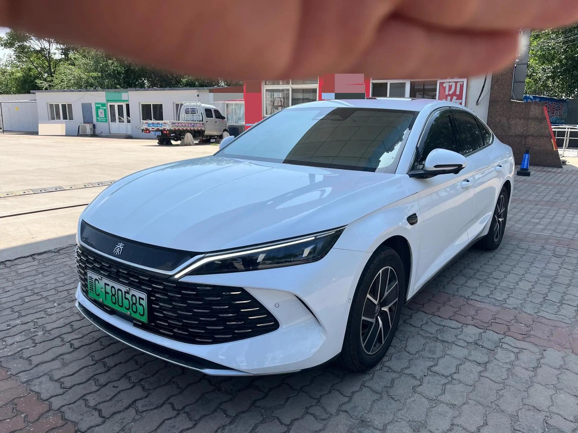 打开图片灯箱:BYD 2025 Qin L DM-i 1.5 CVT Intelligent Drive 120KM Leading Edition Automatic