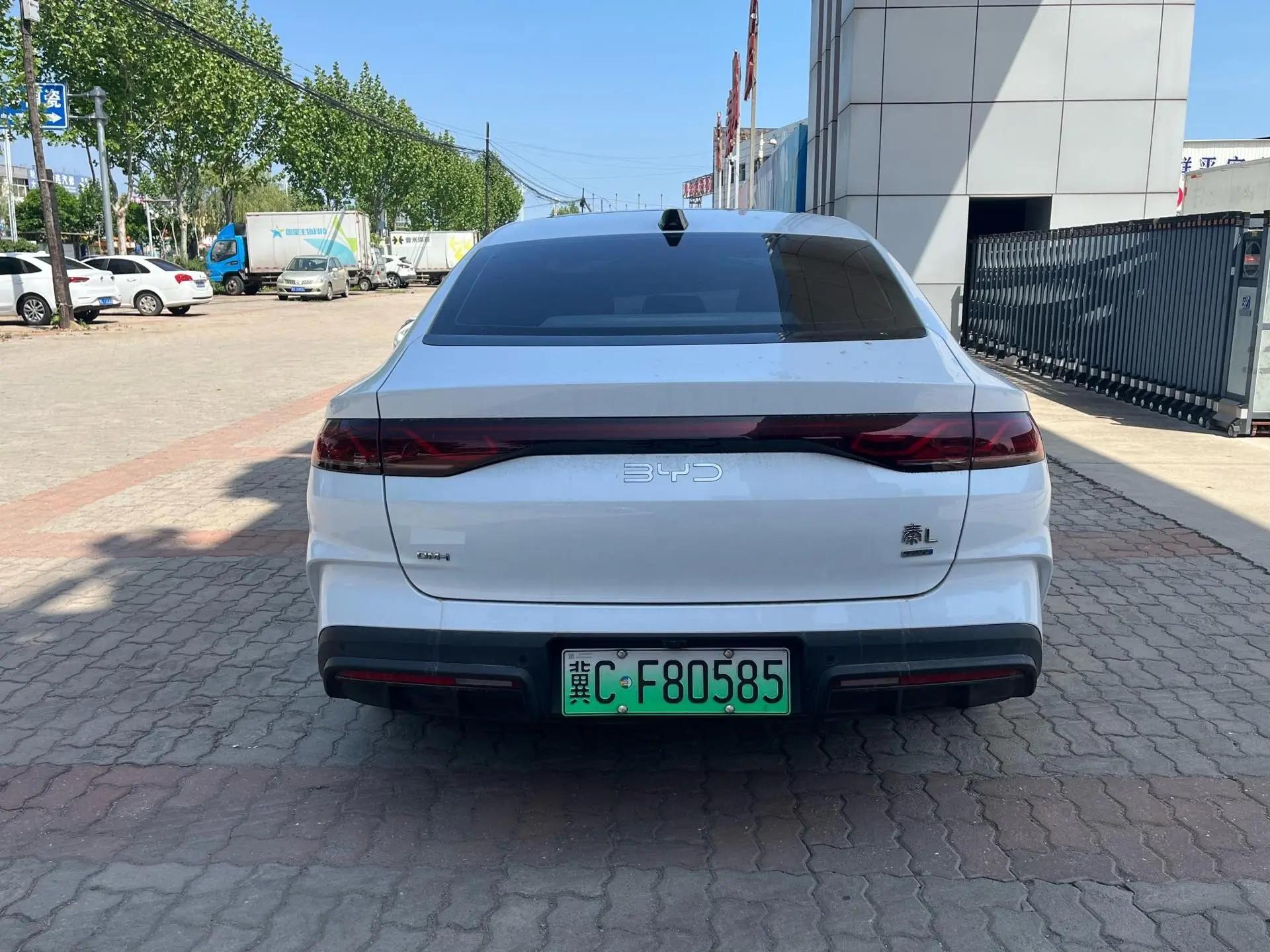 BYD 2025 Qin L DM-i 1.5 CVT Intelligent Drive 120KM Leading Edition Automatic 5