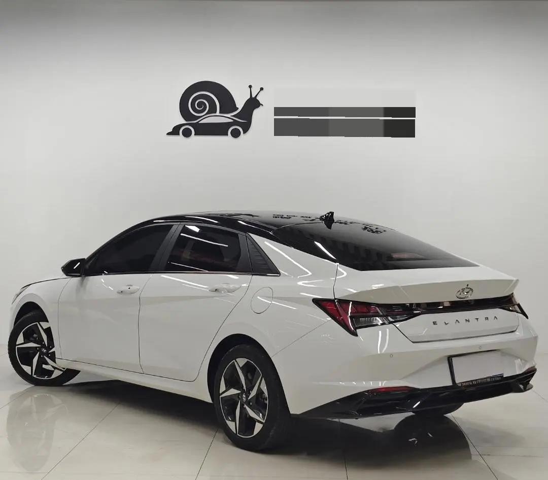 Elantra 2021 1.5L CVT LUX Prestige Edition 4