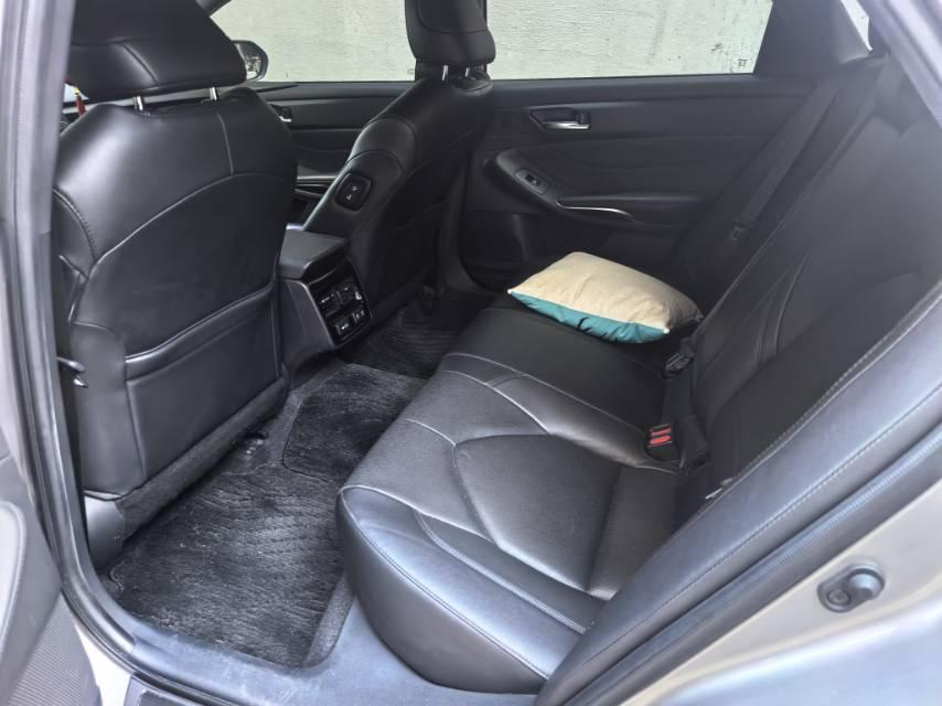Asian Dragon 2019 2.0L XLE Premium Edition Country VI 4