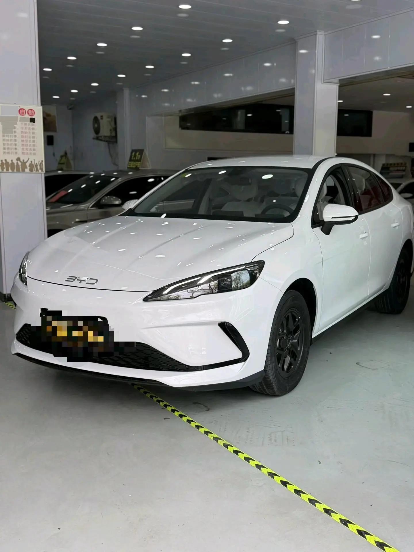Seal 05 DM-i 2026 DM-i 128KM luxury model