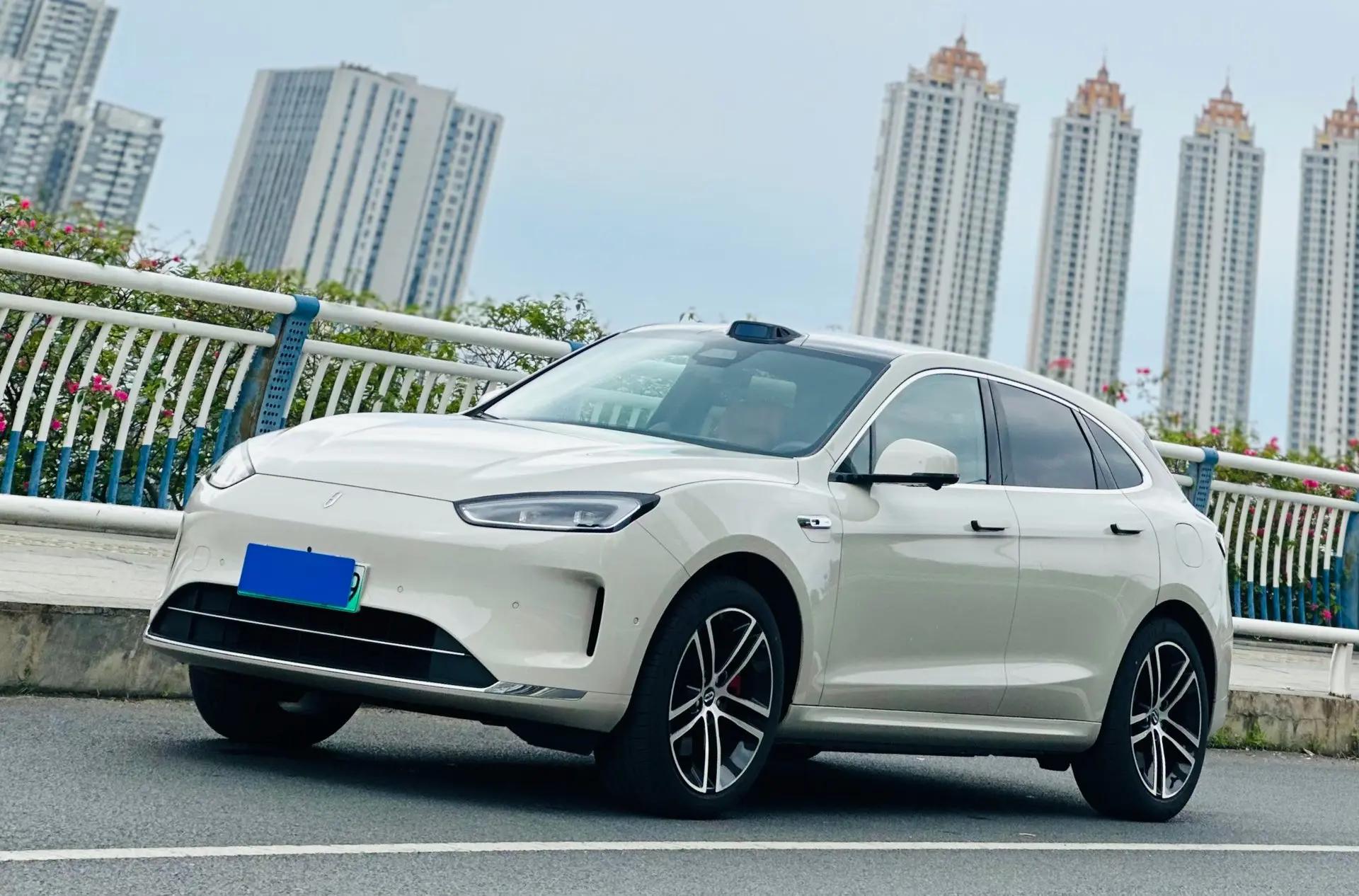 AITO 2025 AITO M5 extended range Ultra 4-wheel drive version automatic gear