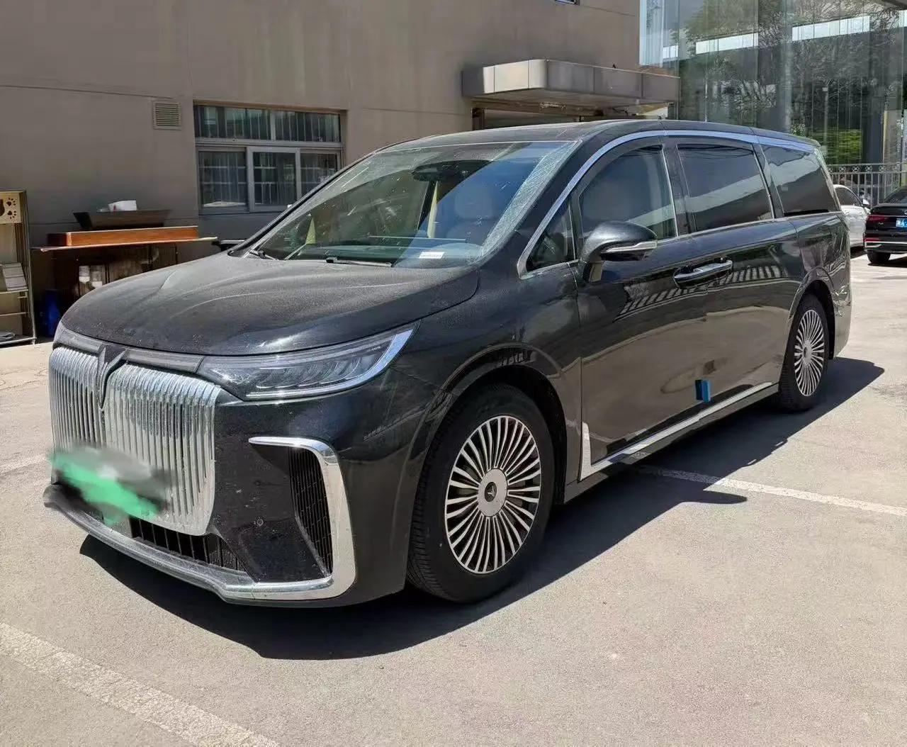 Voyah 2025 Model Dreamer PHEV 1.5T Four-Wheel-Drive Excellence鲲鹏 Edition Automatic