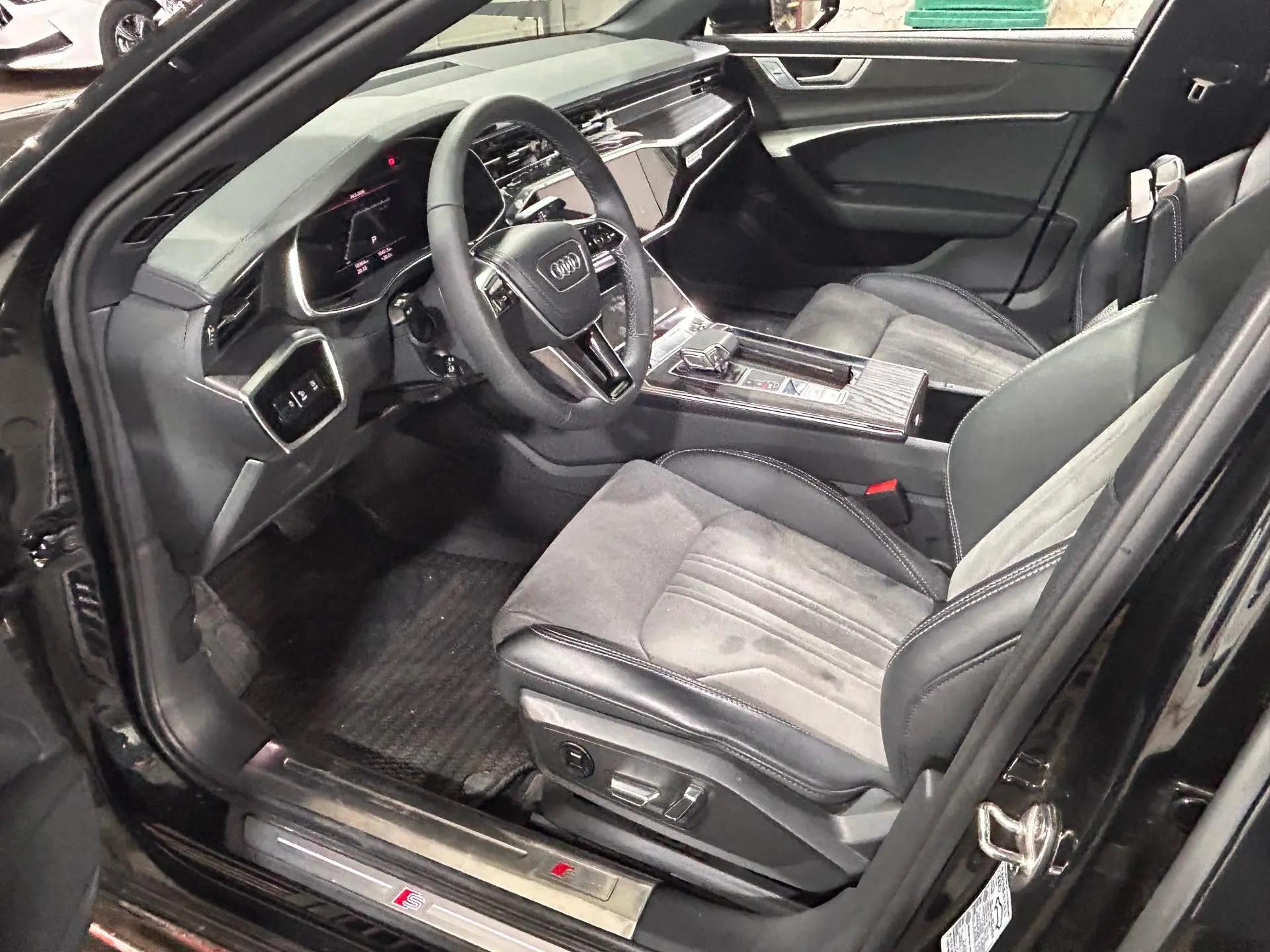Audi 2024 A6L 2.0TFSI 45TFSI Quattro Prestige Dynamic Edition Automatic 3