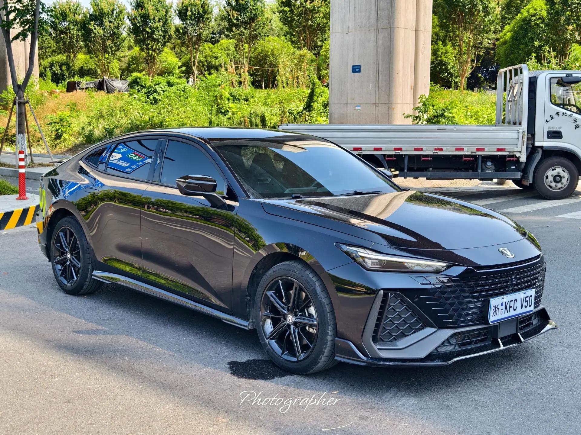 ChangAn UNI-V 2022 2.0T Leading Speed Edition 3