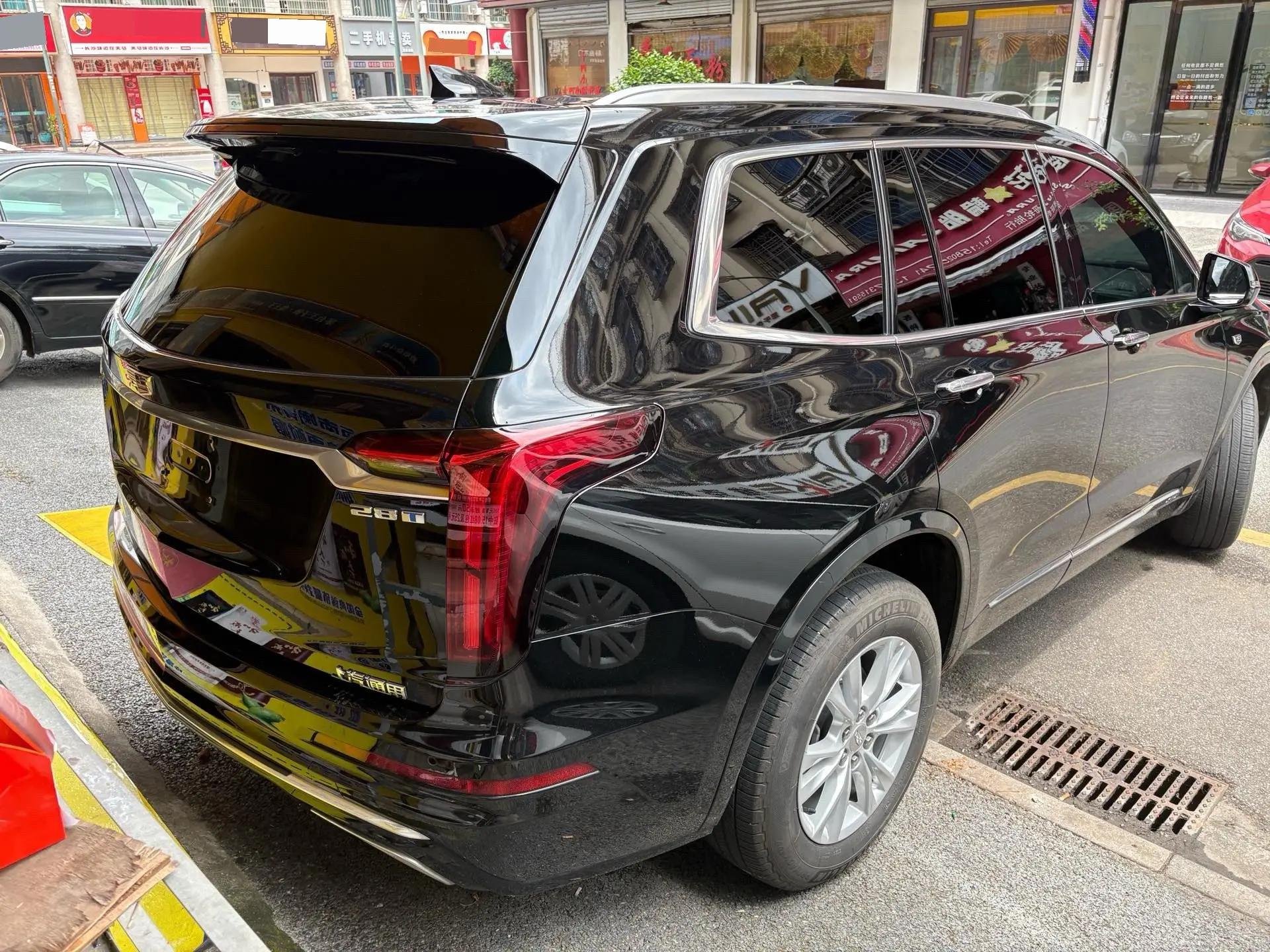 Cadillac XT6 2022 2.0T 7-seat 4-wheel drive fashion model 4