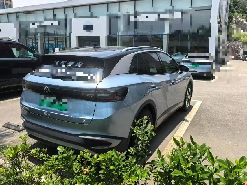 Volkswagen 2025 ID. 4 x Smart Model, Pure Intelligence Edition, Automatic Transmission 2
