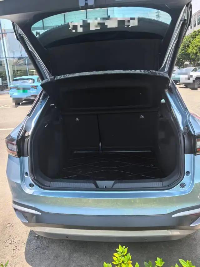 Volkswagen 2025 ID. 4 x Smart Model, Pure Intelligence Edition, Automatic Transmission 6