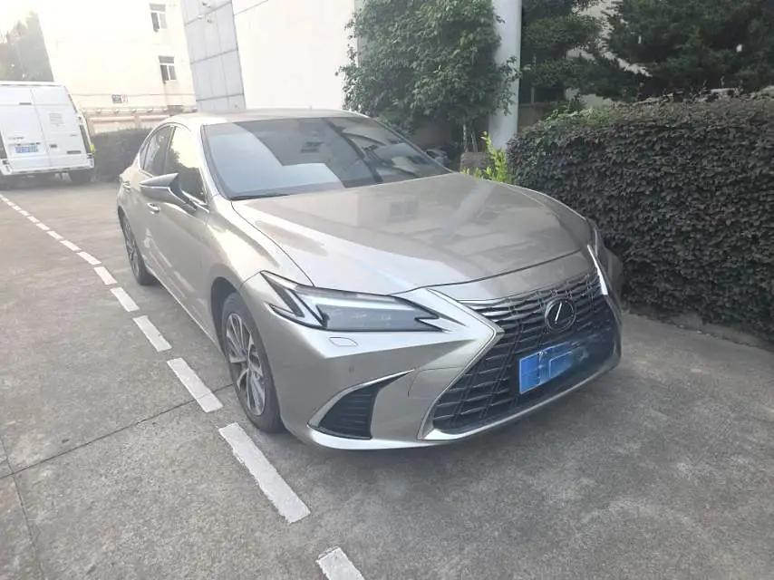 Lexus ES (Imported) 2025 ES200 2.0 CVT Prestige Edition Automatic 2