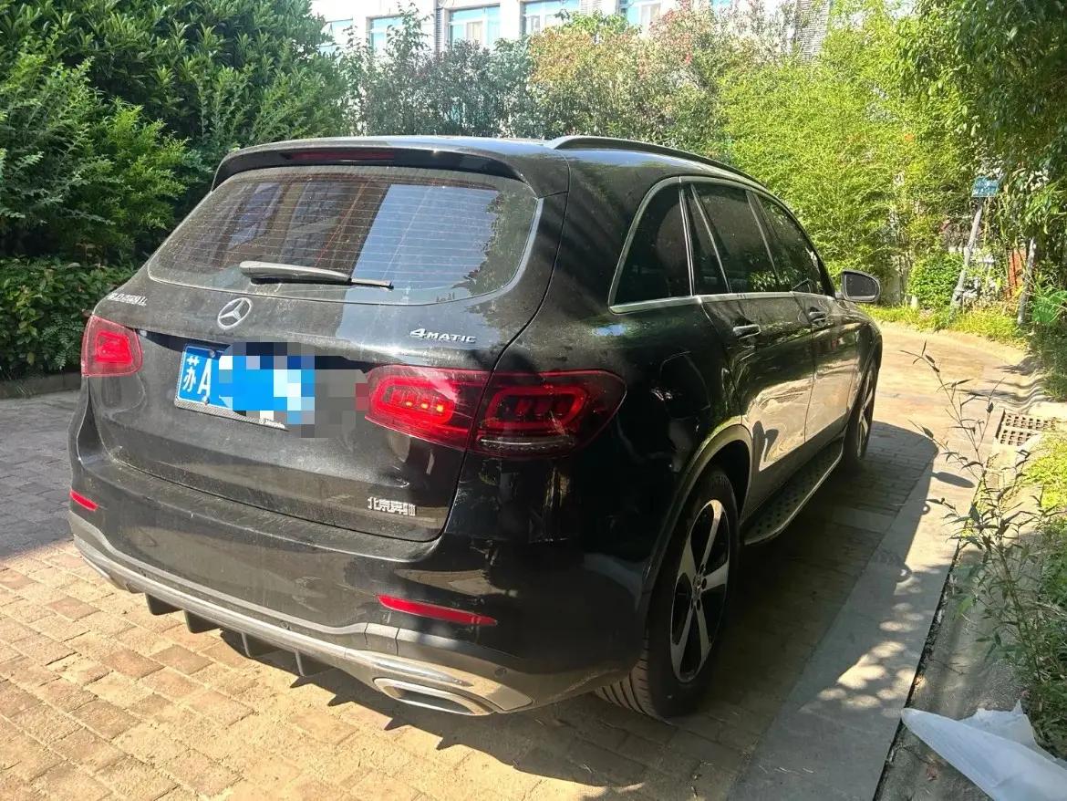Mercedes Benz GLC 2022 changed to three GLC 260 L 4MATIC dynamic 5