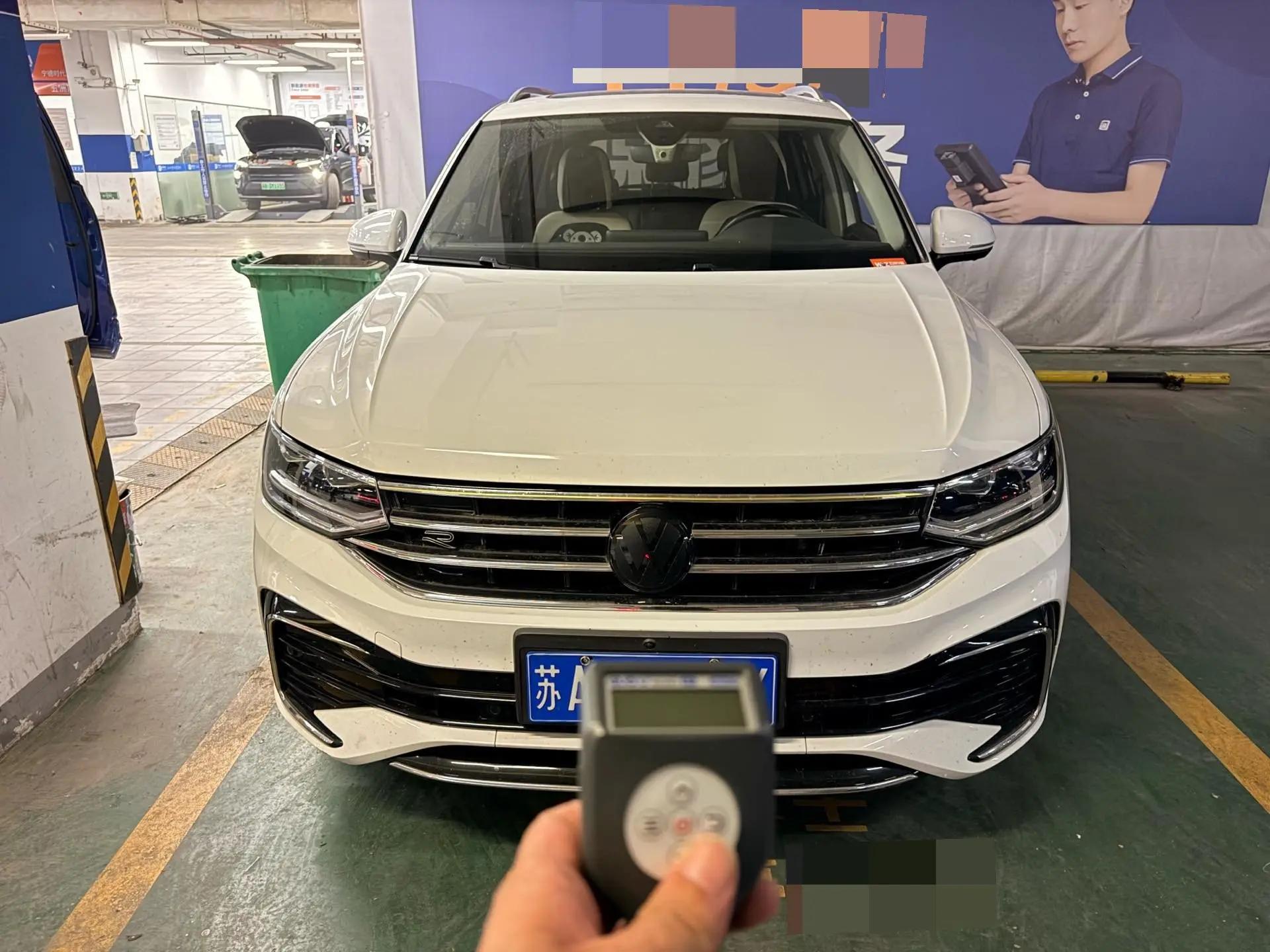 Volkswagen 2023 Tiguan L R-Line 2.0TSI 330TSI Front-Wheel Drive R-Line Prestige Edition (Facelift) Automatic 2