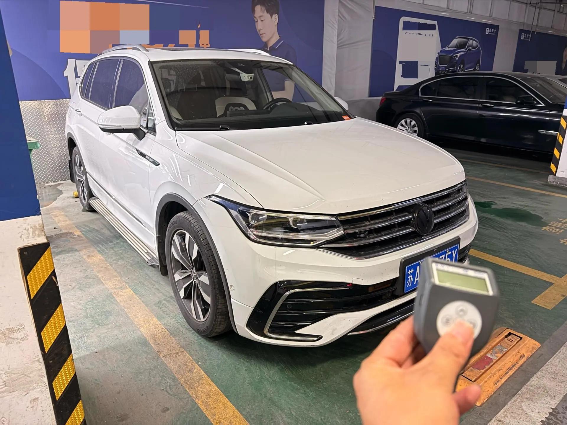 Volkswagen 2023 Tiguan L R-Line 2.0TSI 330TSI Front-Wheel Drive R-Line Prestige Edition (Facelift) Automatic 8