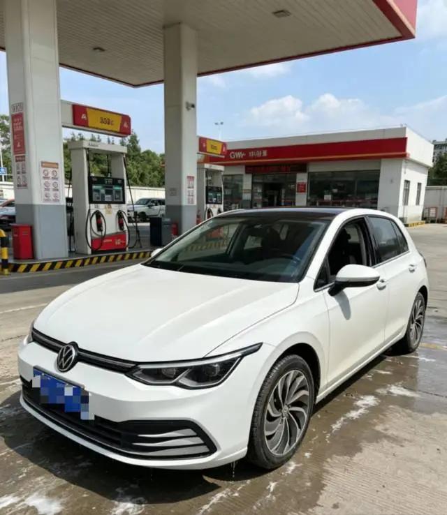 Volkswagen 2023 Golf 8 PRO 1.4TSI 280TSI (facelift) automatic
