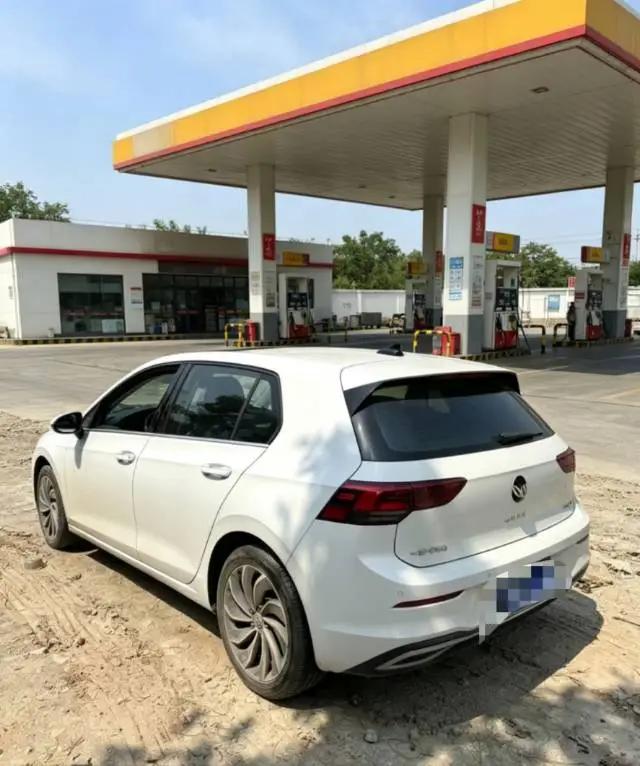 Volkswagen 2023 Golf 8 PRO 1.4TSI 280TSI (facelift) automatic 5