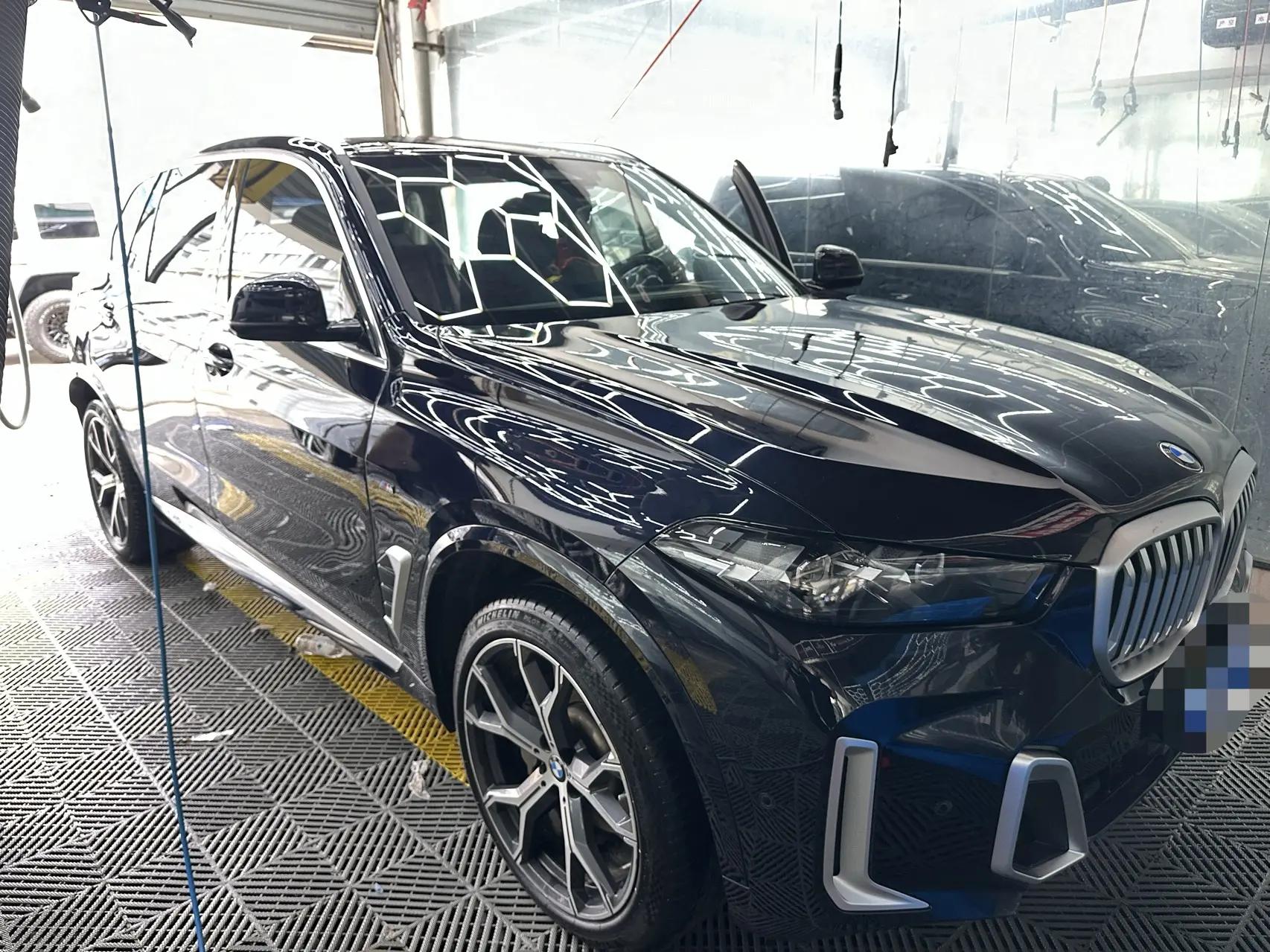 BMW 2023 X5 xDrive30Li 48V 2.0T Luxury Model M Sport Night Edition Automatic 2