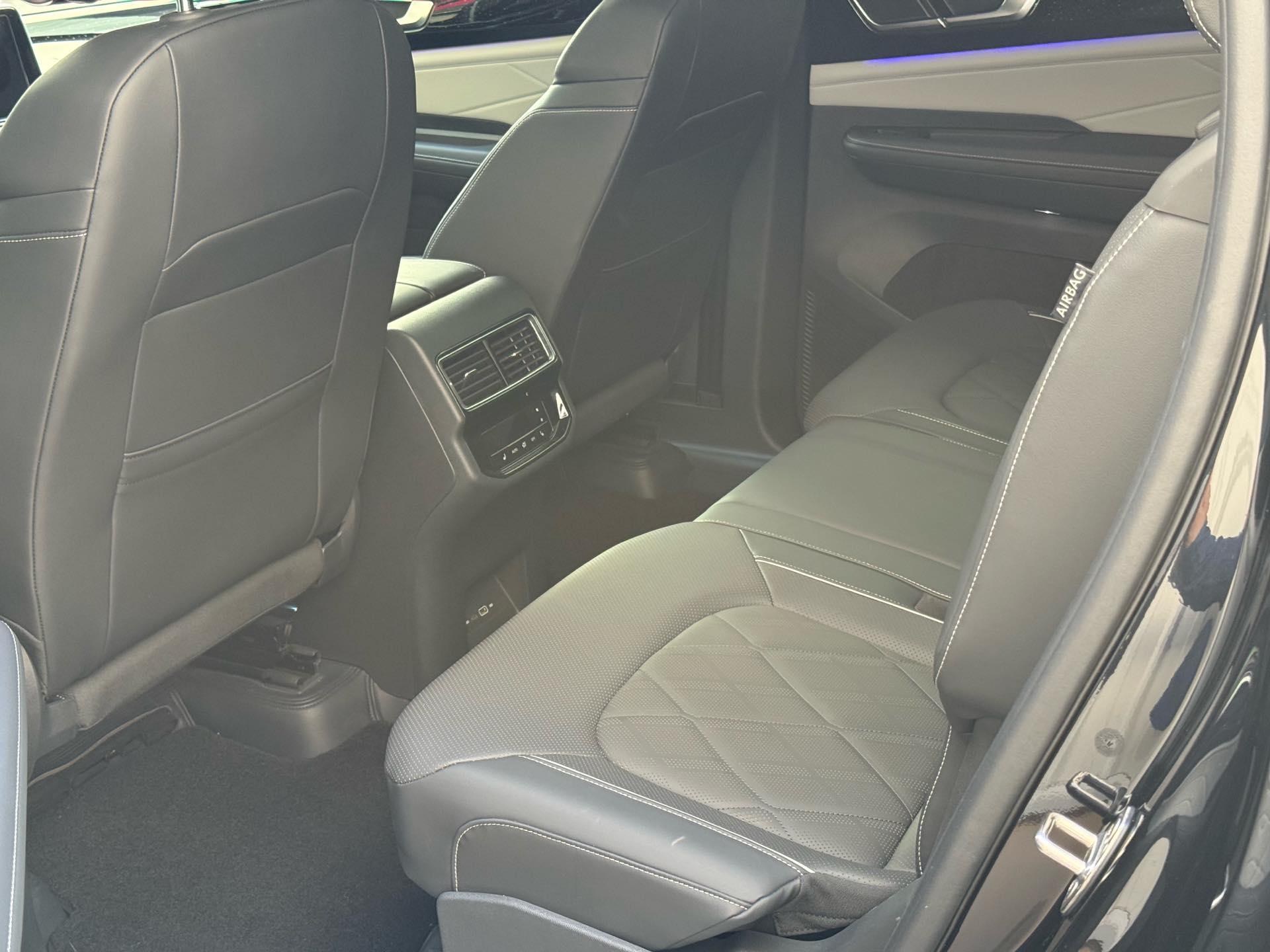 Volkswagen 2024 Teramont 2.0TSI 380TSI Four-Wheel-Drive Prestige Luxury Edition Automatic 8