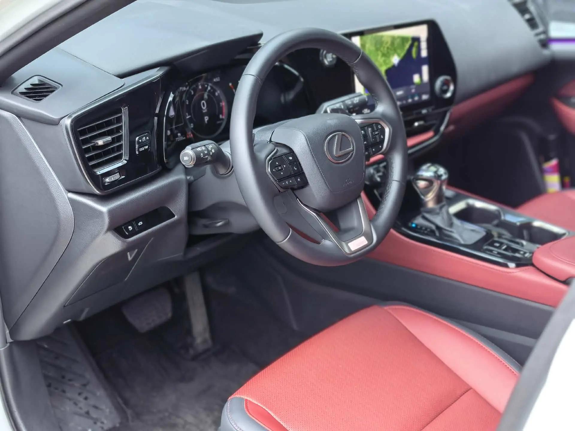 Lexus NX (imported) 2025 NX200 2.0 stepless FUN automatic gear 3