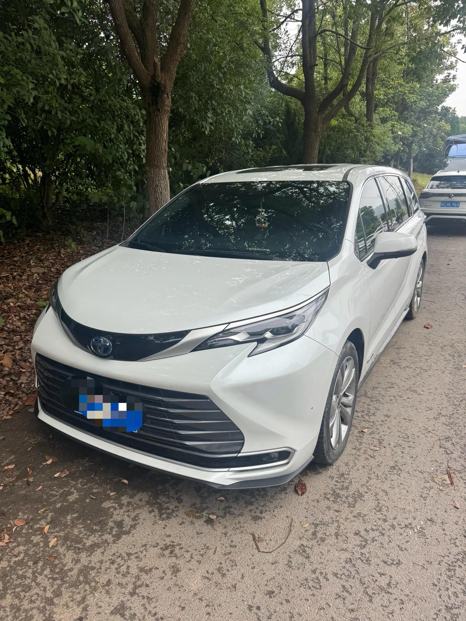 Toyota 2023 Sienna 2.5 CVT Prestige Automatic