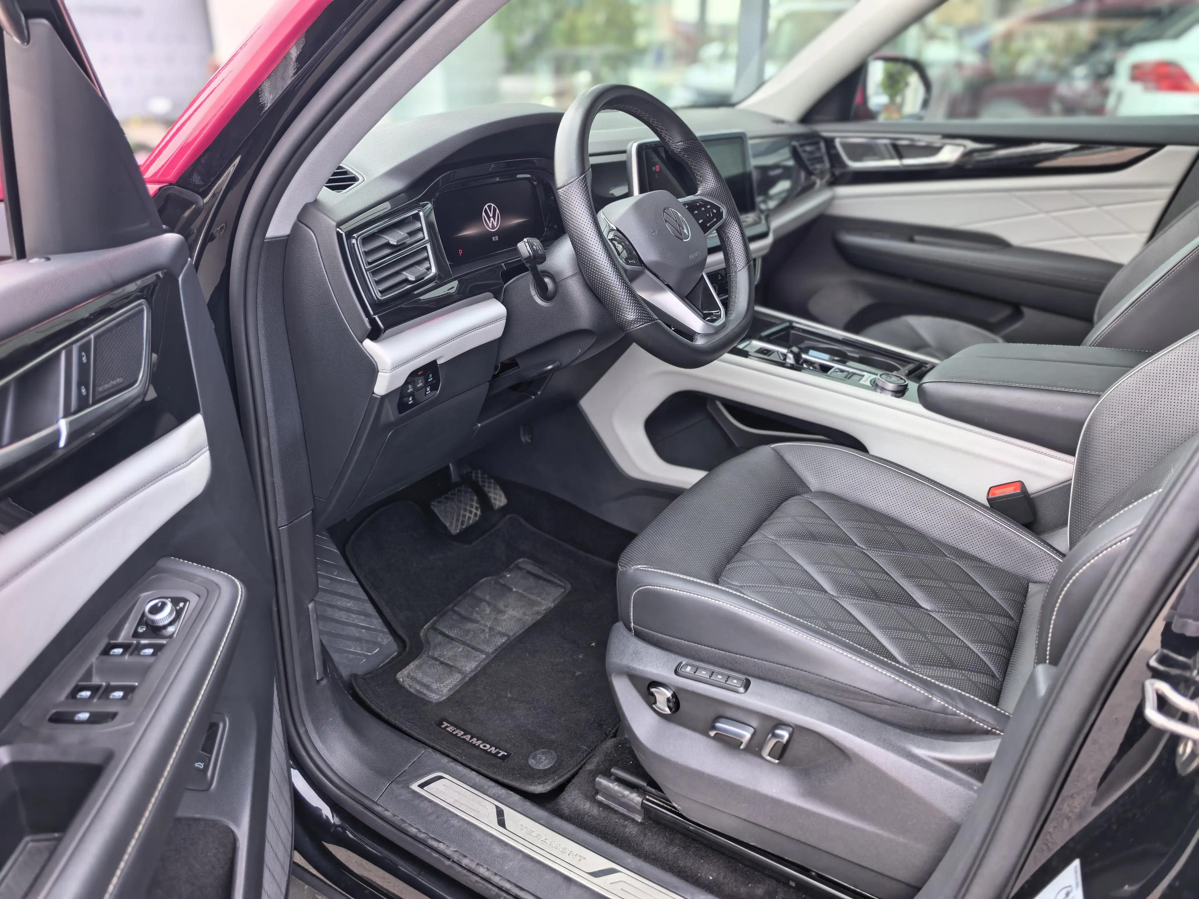 Volkswagen 2024 Tuang 2.0TSI 380TSI 4WD Respect Flagship Automatic Transmission 2