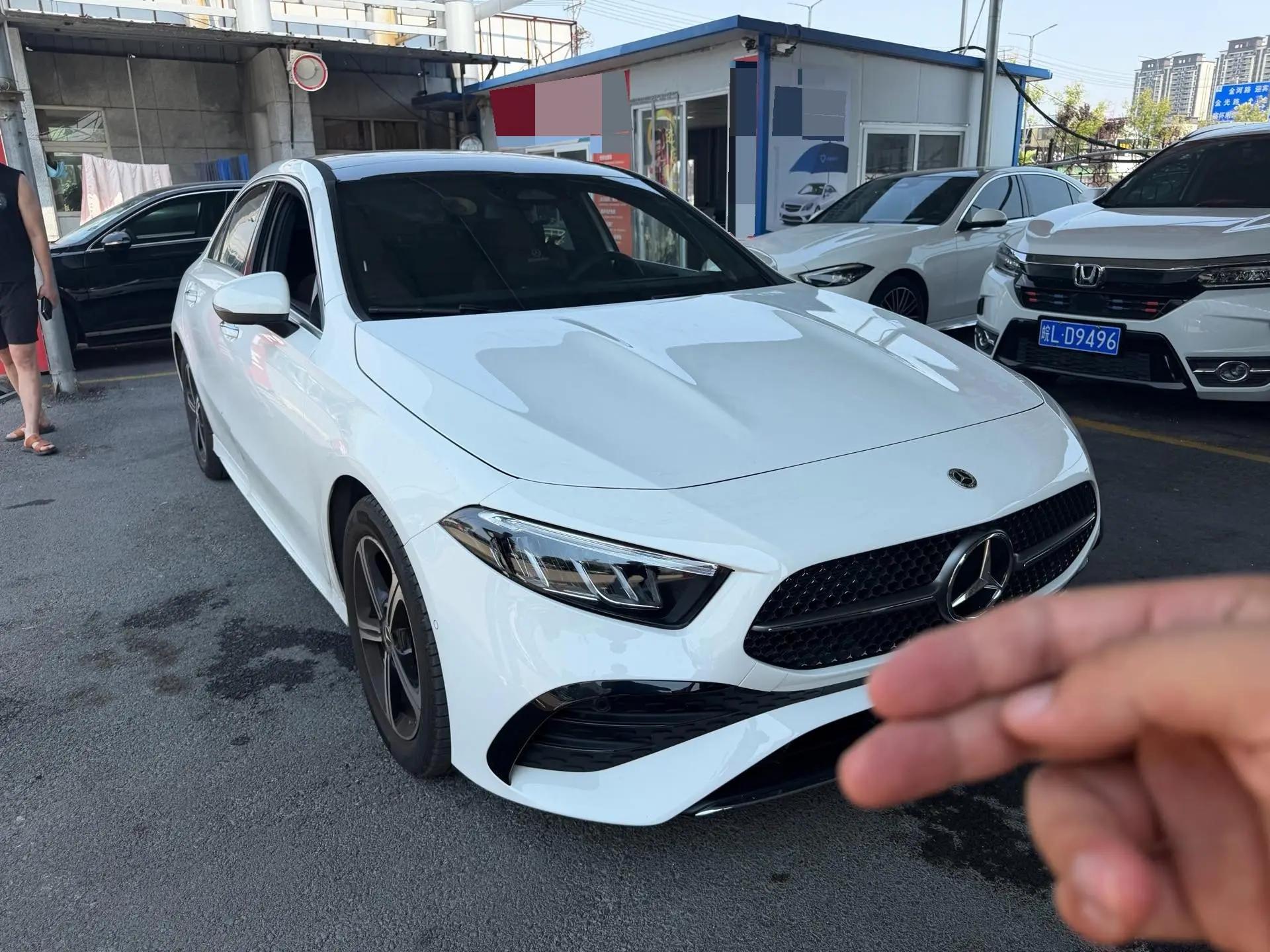 Mercedes Benz A- Class 2025 Model A 200 L 1.3T Fashion Version Automatic 3
