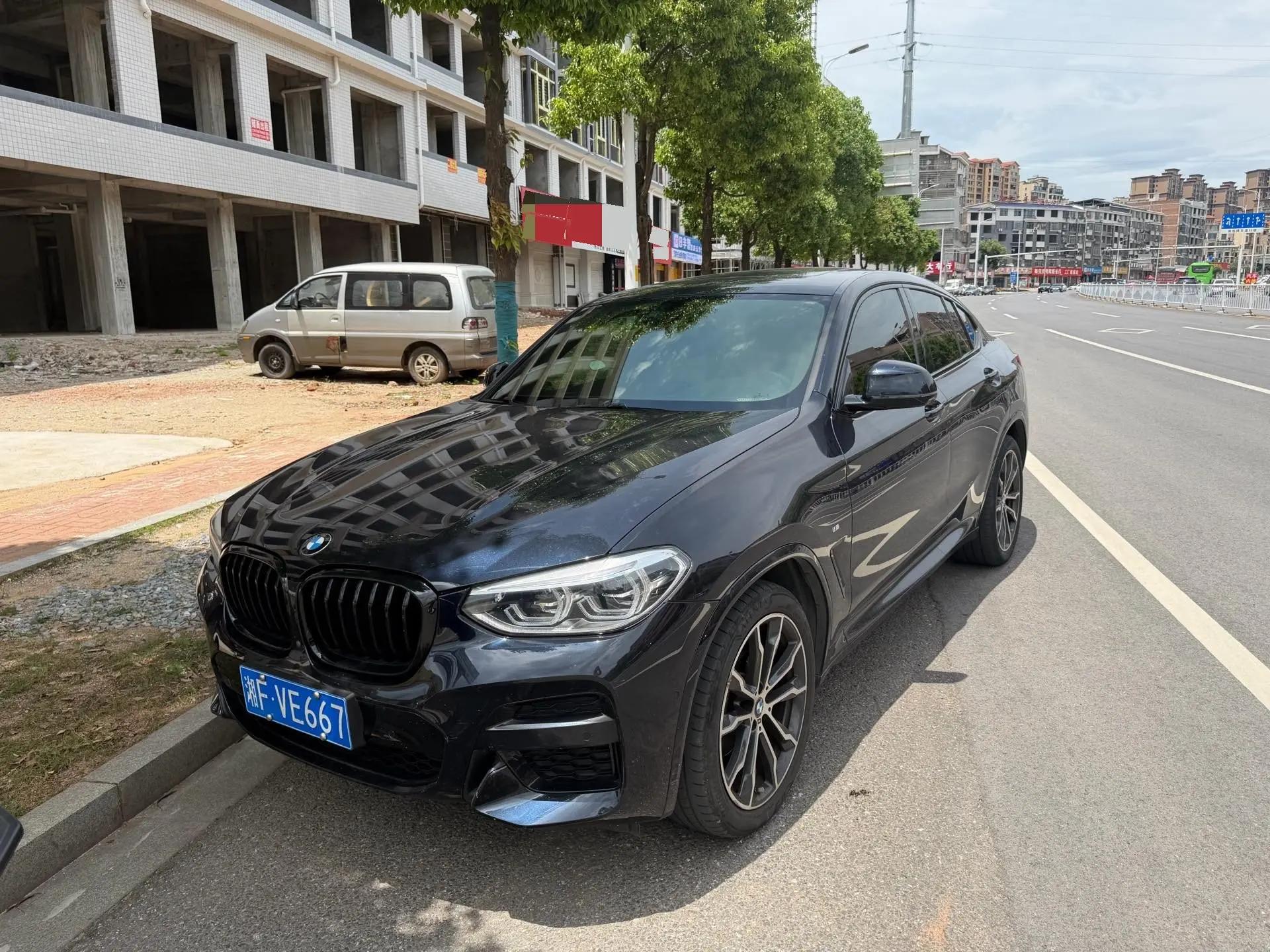 BMW X4 2021 xDrive 25i M sports obsidian night suit