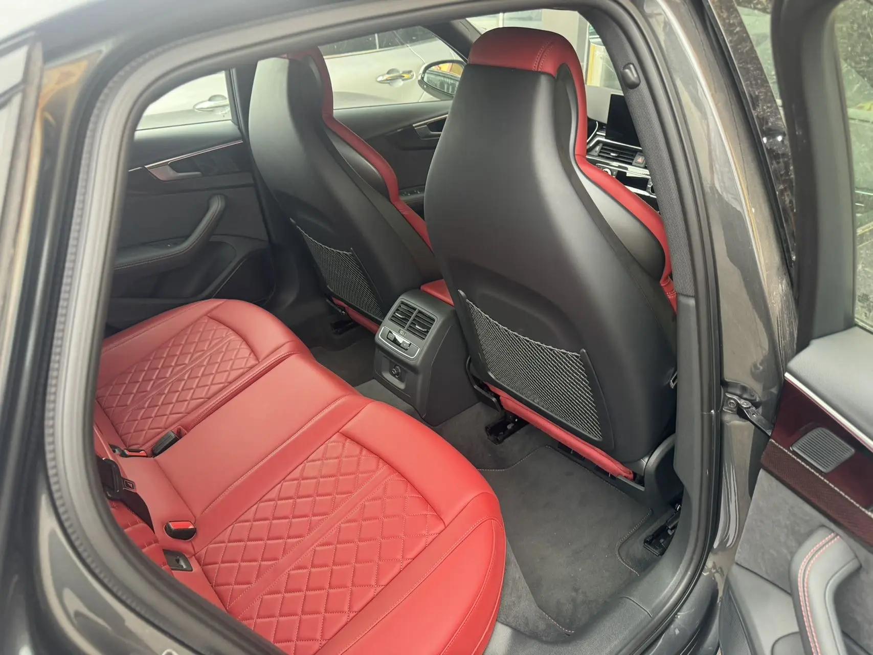 Audi S4 (Imported) 2024 S4 Limousine 3.0TFSI Automatic Gear 5