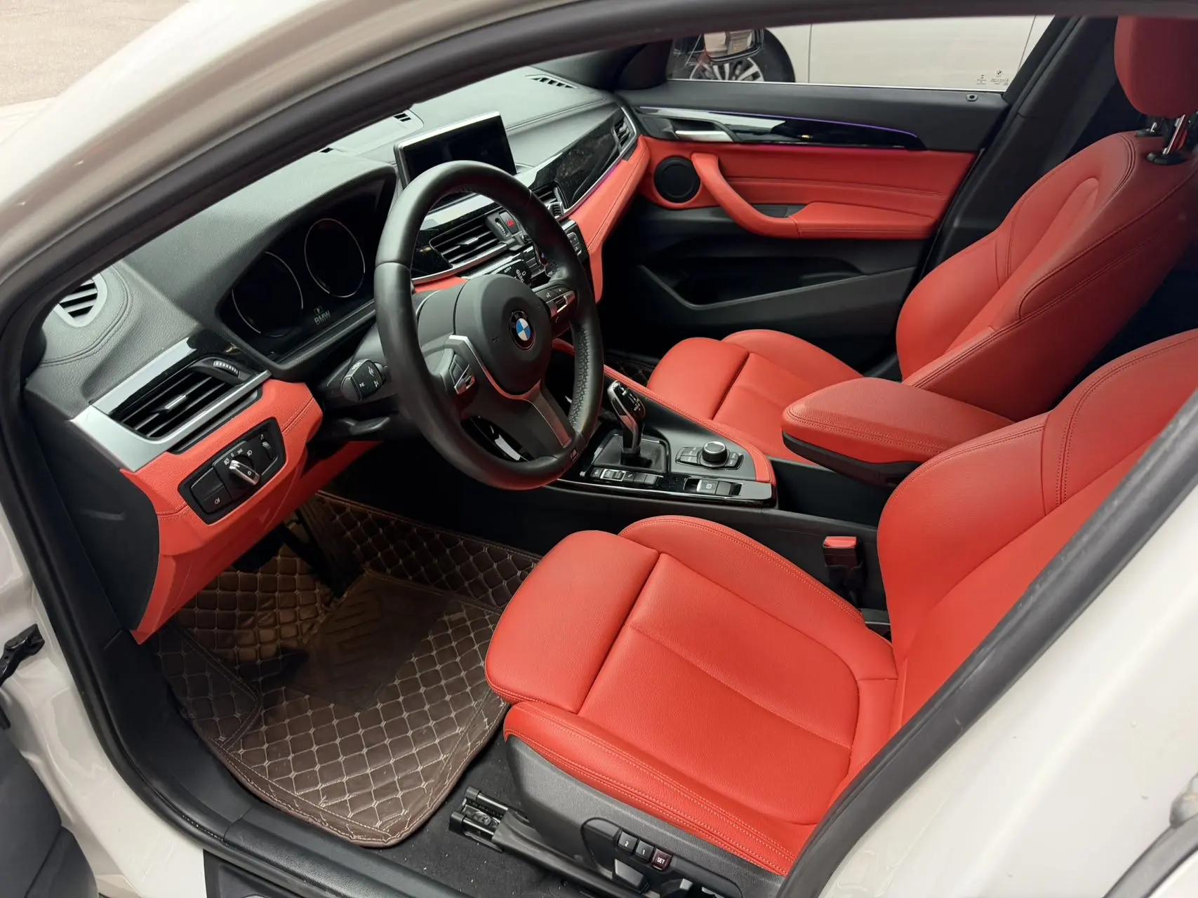 BMW X2 2020 sDrive25i leading M sports suit 4