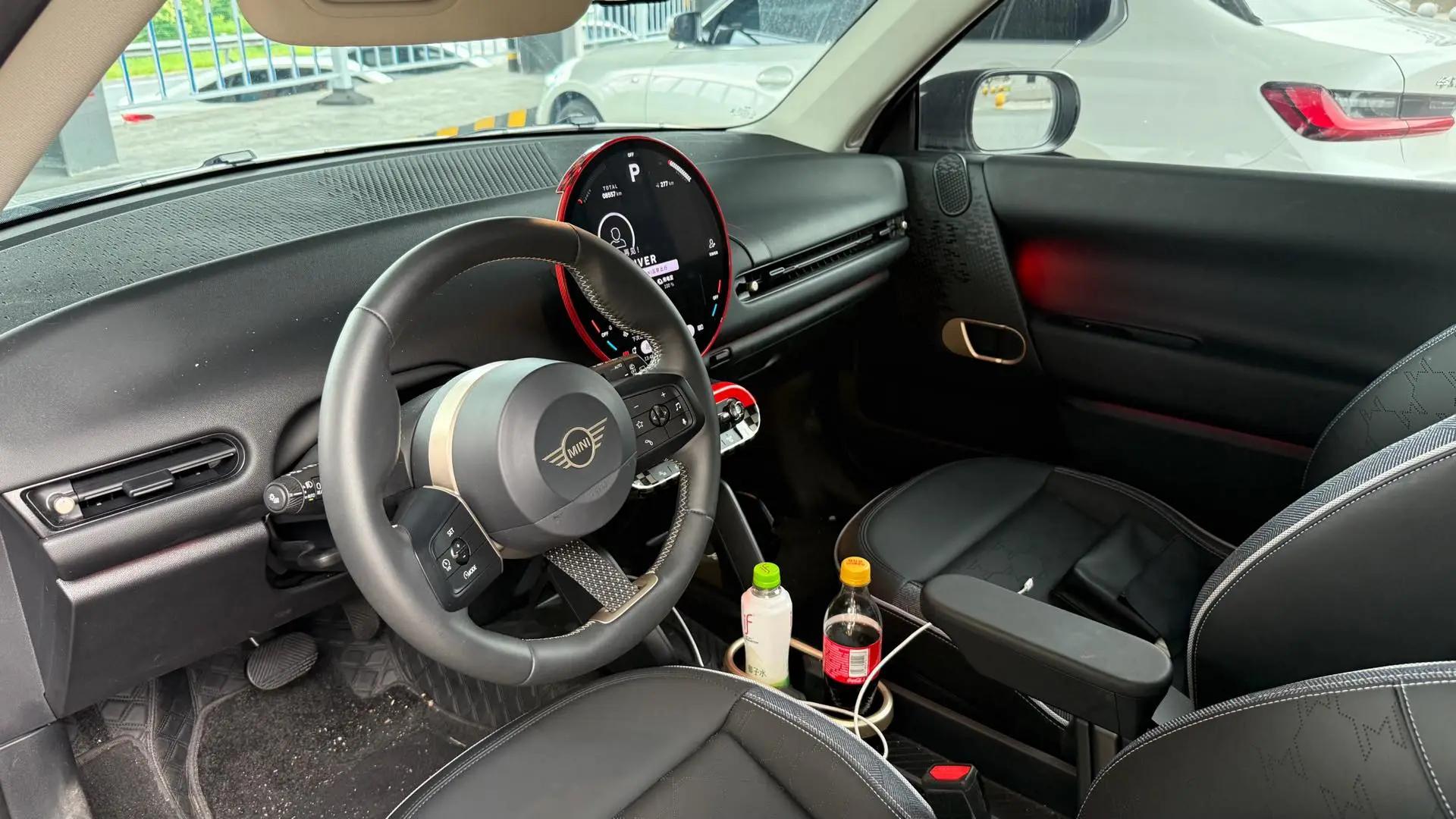 MINI 2025 Mini Cooper E 456km Cooper E Classic Automatic 4