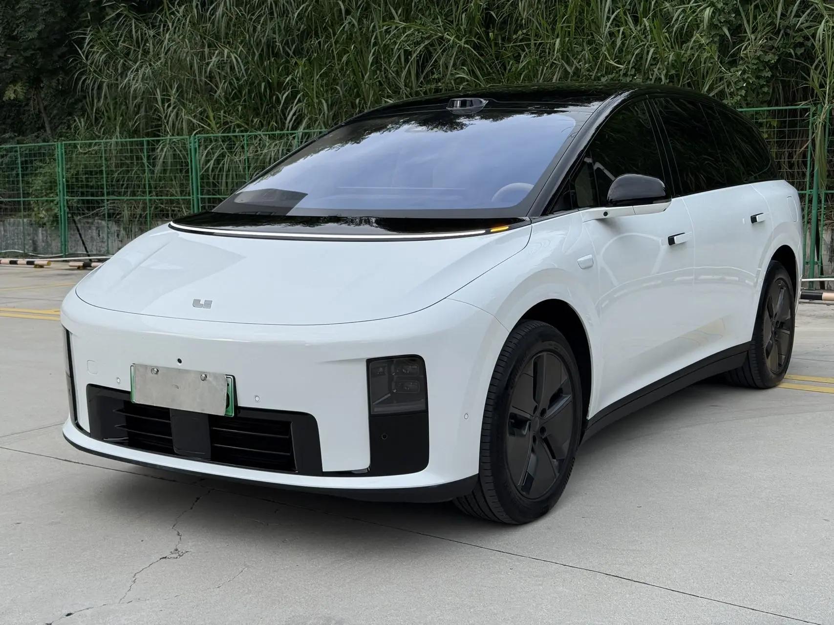 Li 2025 i8 Standard Edition Automatic