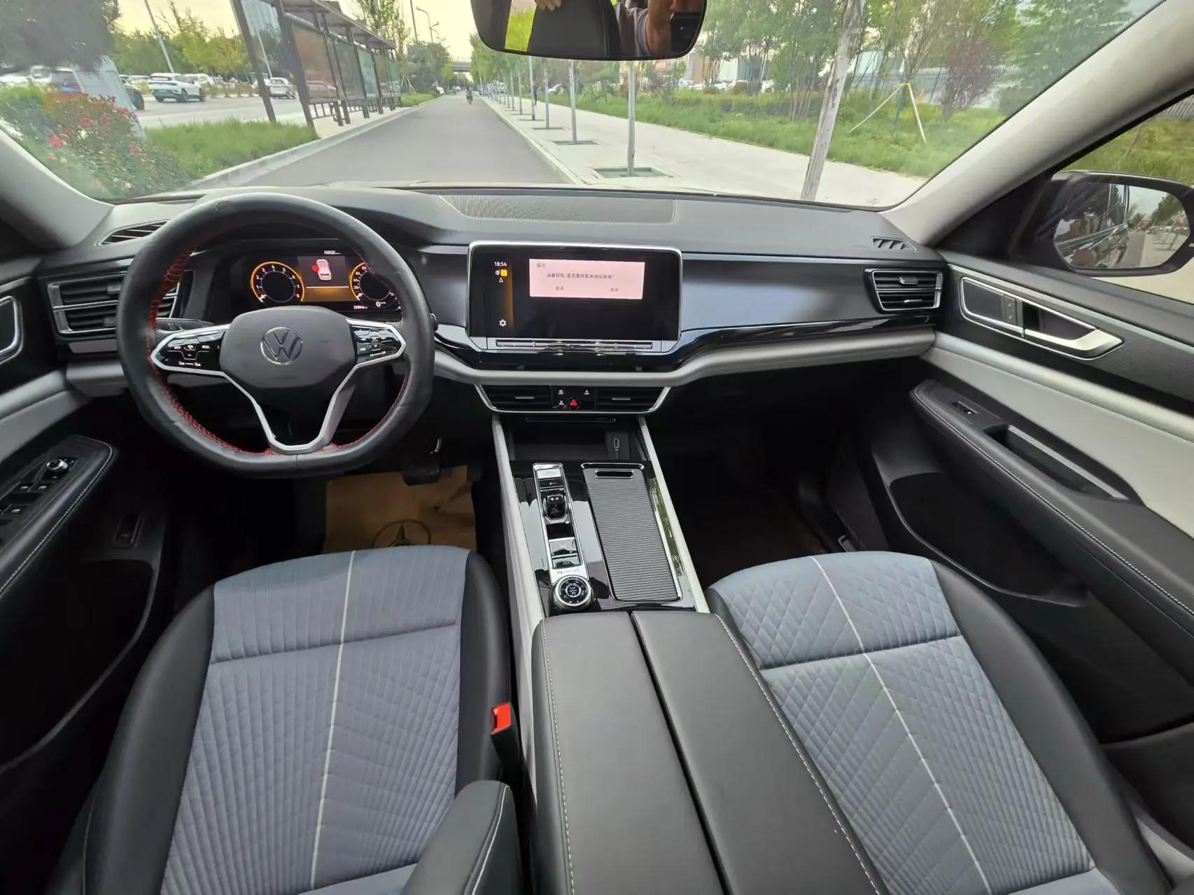 Touron 2023 380TSI 4-wheel Drive Deluxe Edition 9