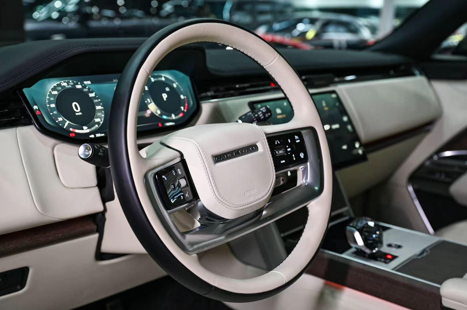 Land Rover Range Rover (Imported) 2025 Model Range Rover 48V 3.0L L6 400 hp First Edition Long Wheelbase Automatic 9
