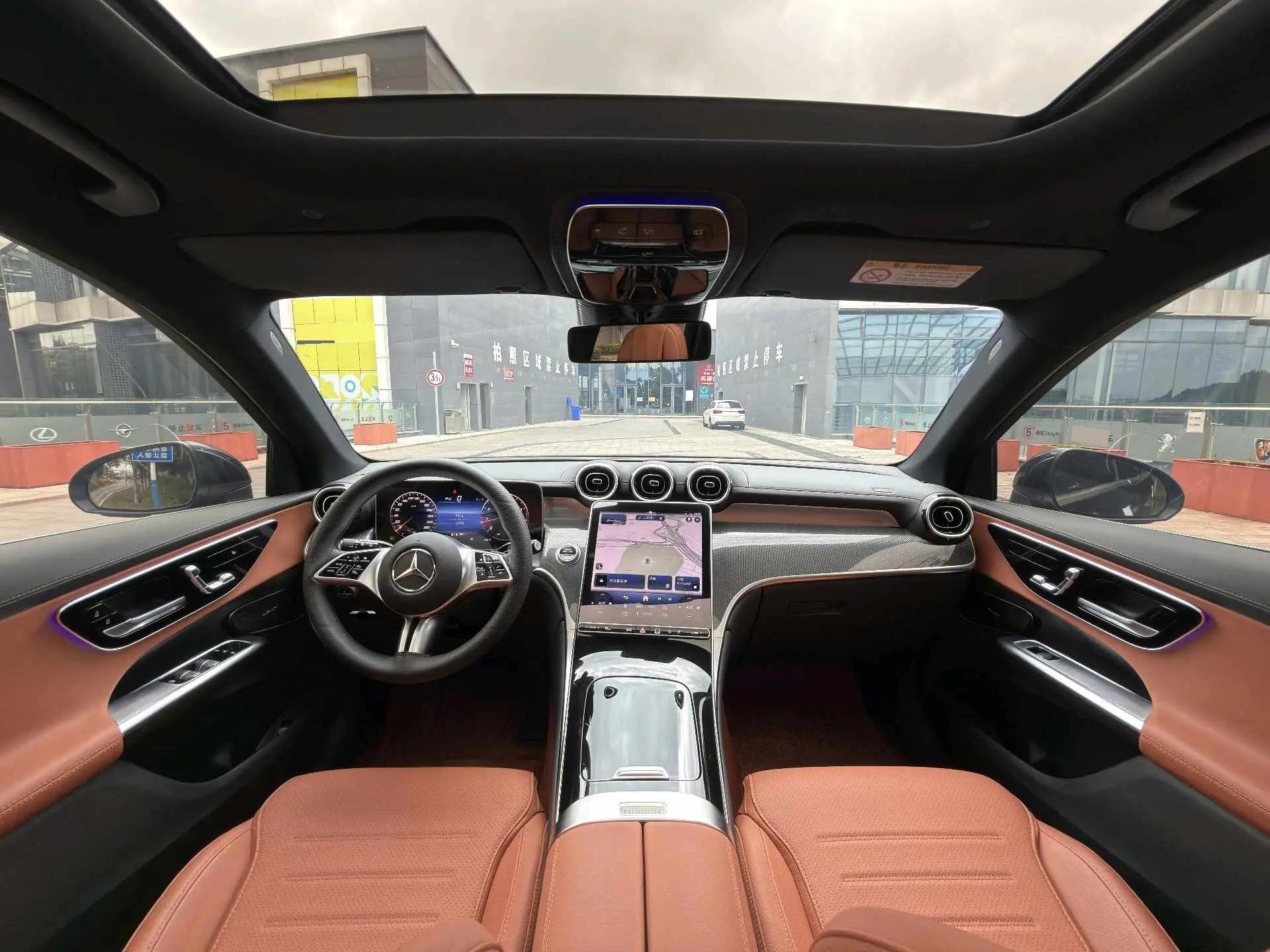 Mercedes Benz 2024 GLC 260 L 4MATIC 48V 2.0T Dynamic 5-Seater Automatic 5