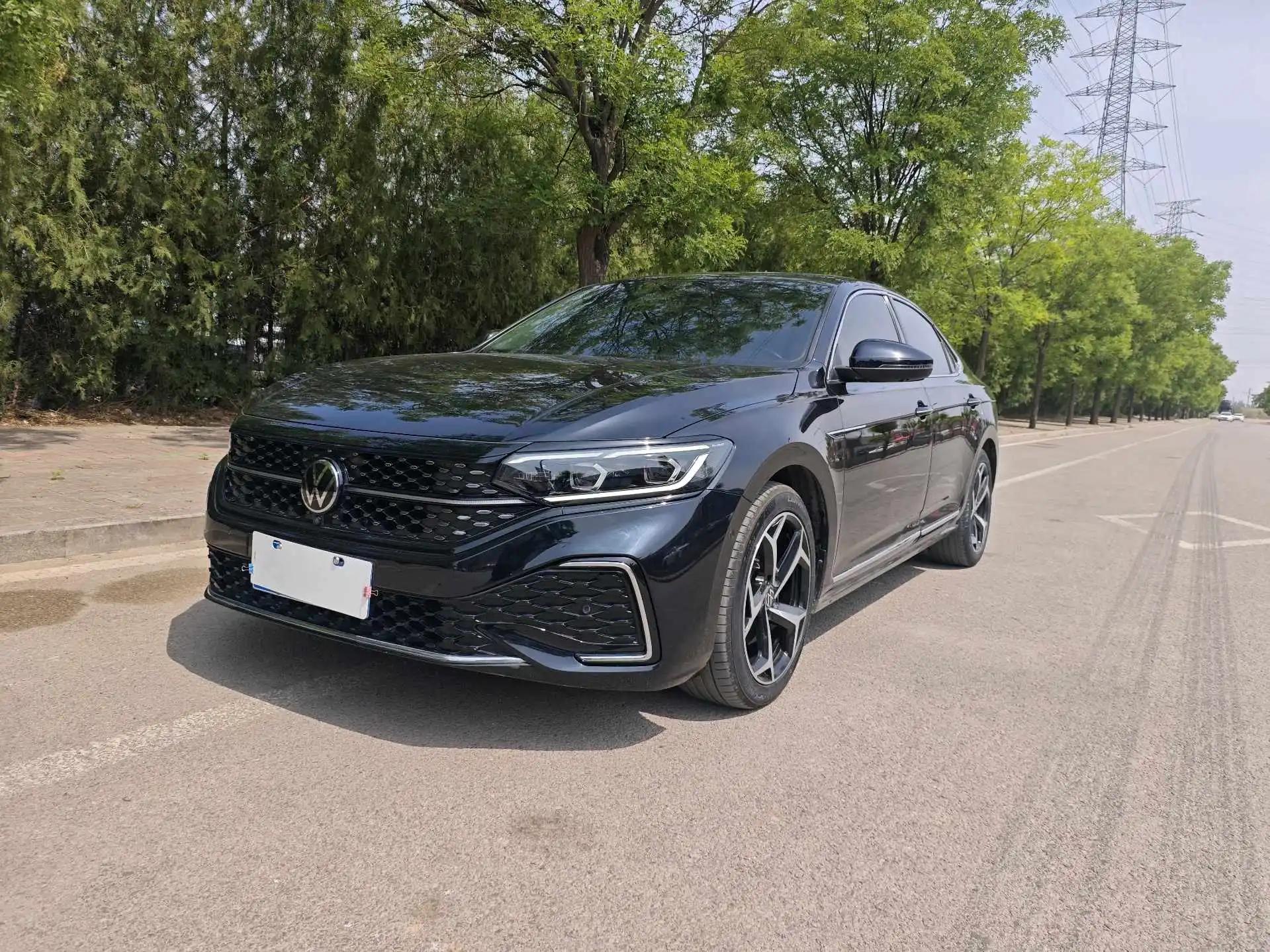Volkswagen 2023 Passat 2.0TSI 330TSI Star Deluxe Edition (Modified) Automatic Gear