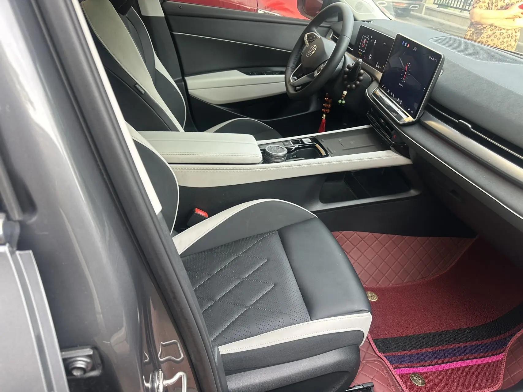 Volkswagen 2026 Sagittarius L 1.5TSI 300TSI Elite Automatic