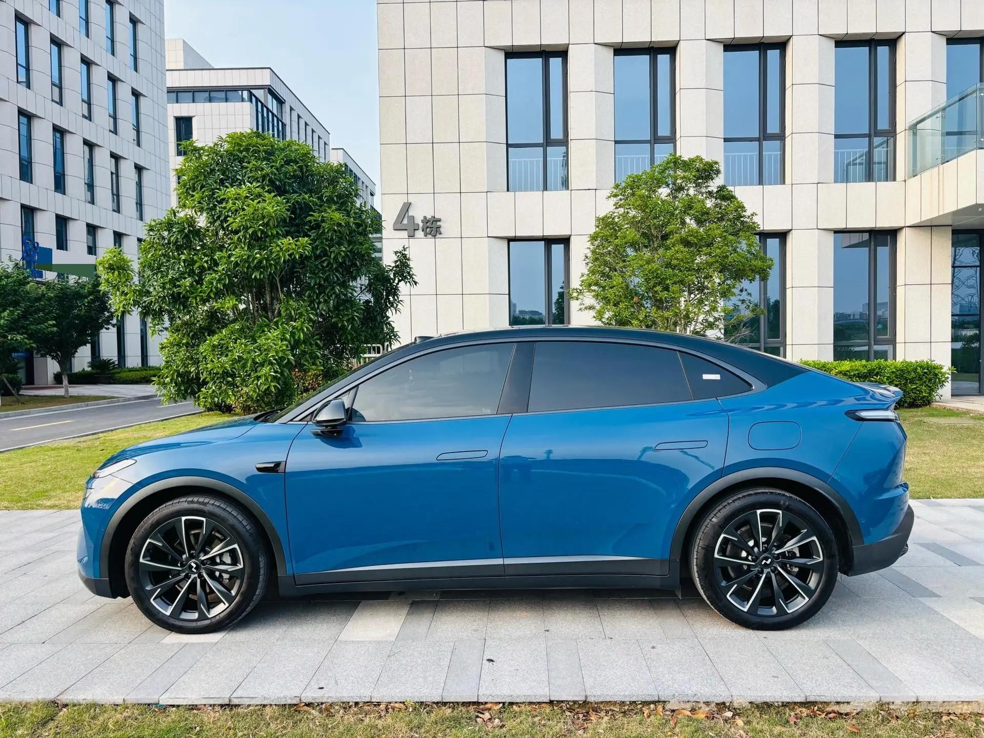 ONVO 2024 L60 60kwh four-wheel drive version of automatic gear 3