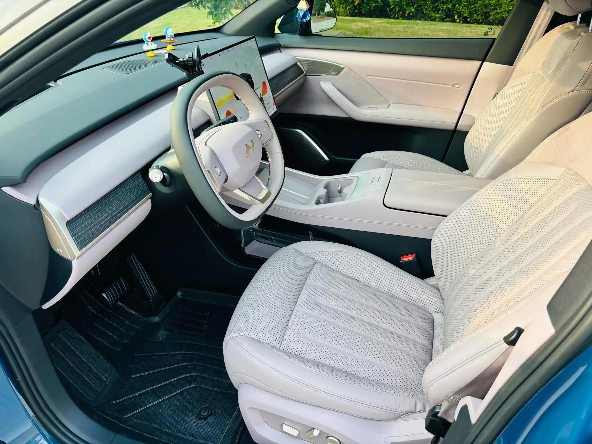 ONVO 2024 L60 60kwh four-wheel drive version of automatic gear 7