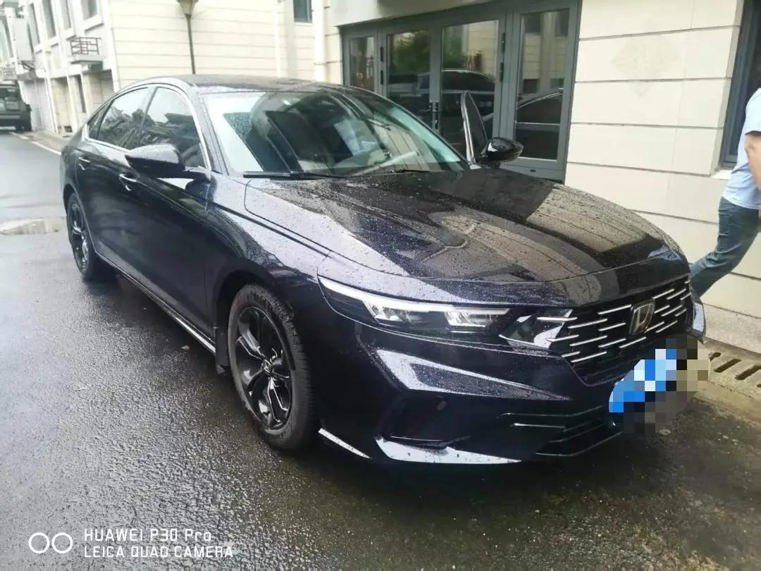 Honda 2025 11th Generation Accord 1.5T Stepless 260TURBO Sports Series Deluxe Automatic Gear 5