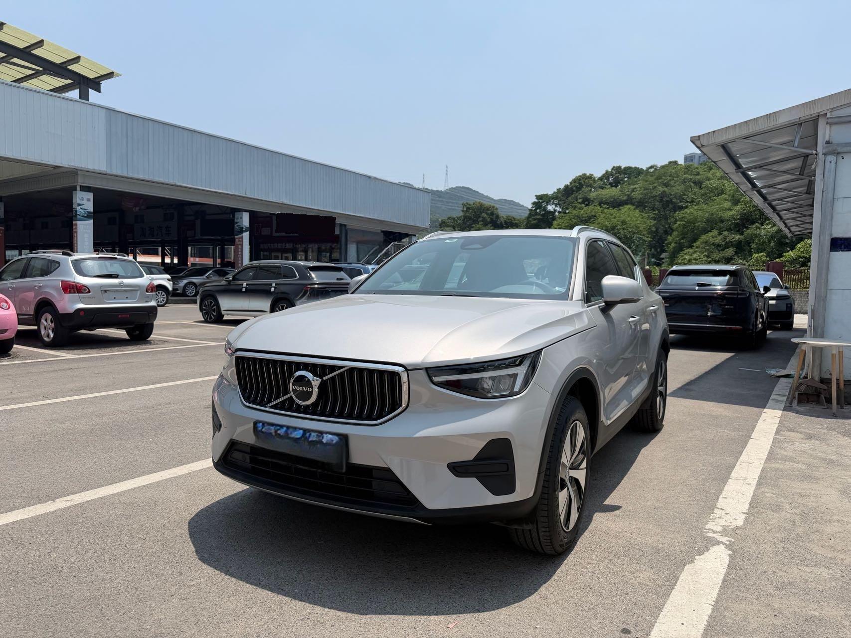 Volvo XC40 2024 B3 Zhiyuan Deluxe Edition