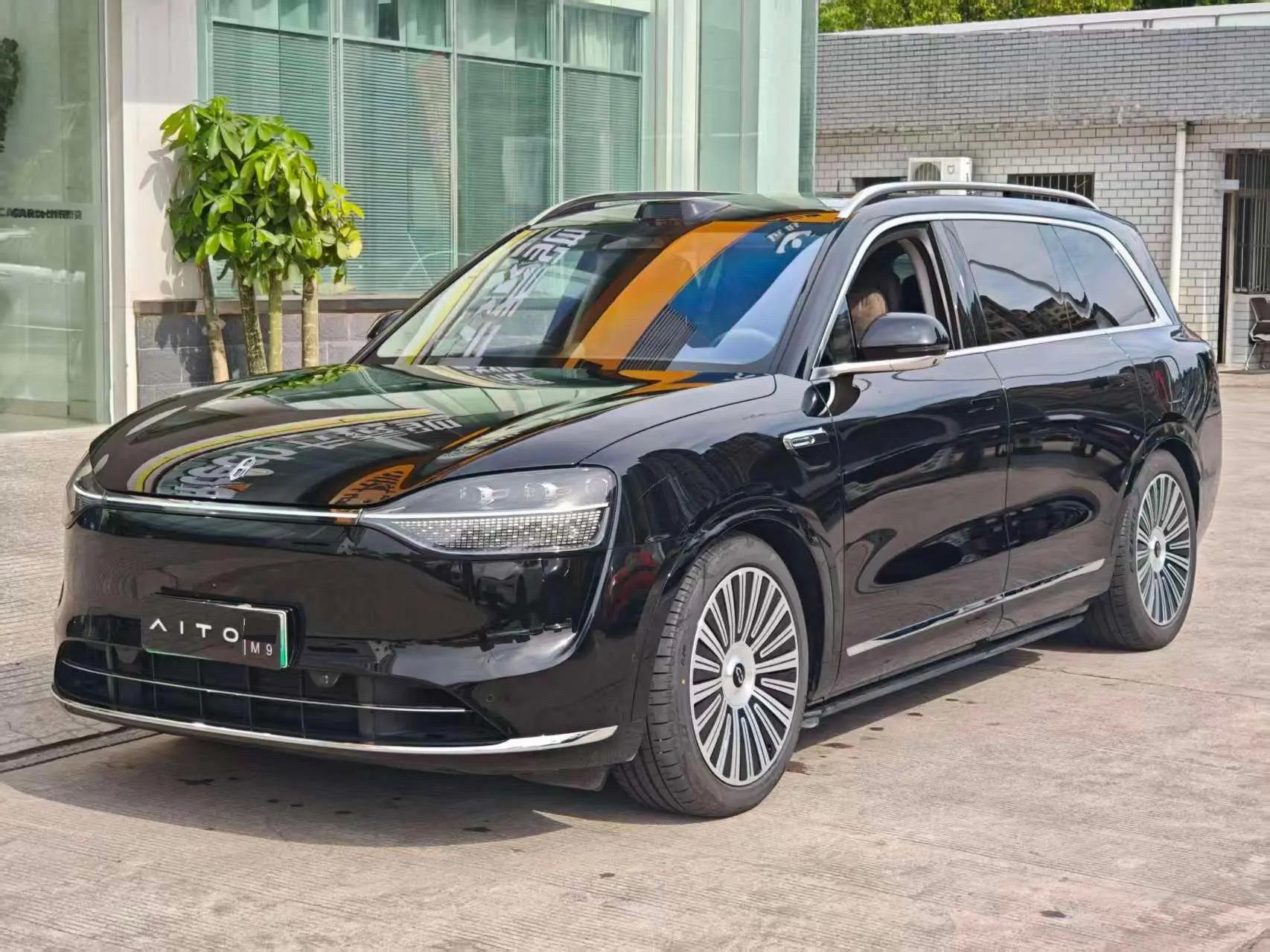Open image lightbox: AITO 2025 Model AITO M9 Range-Extended Ultra Version 52kWh 6-Seater Automatic