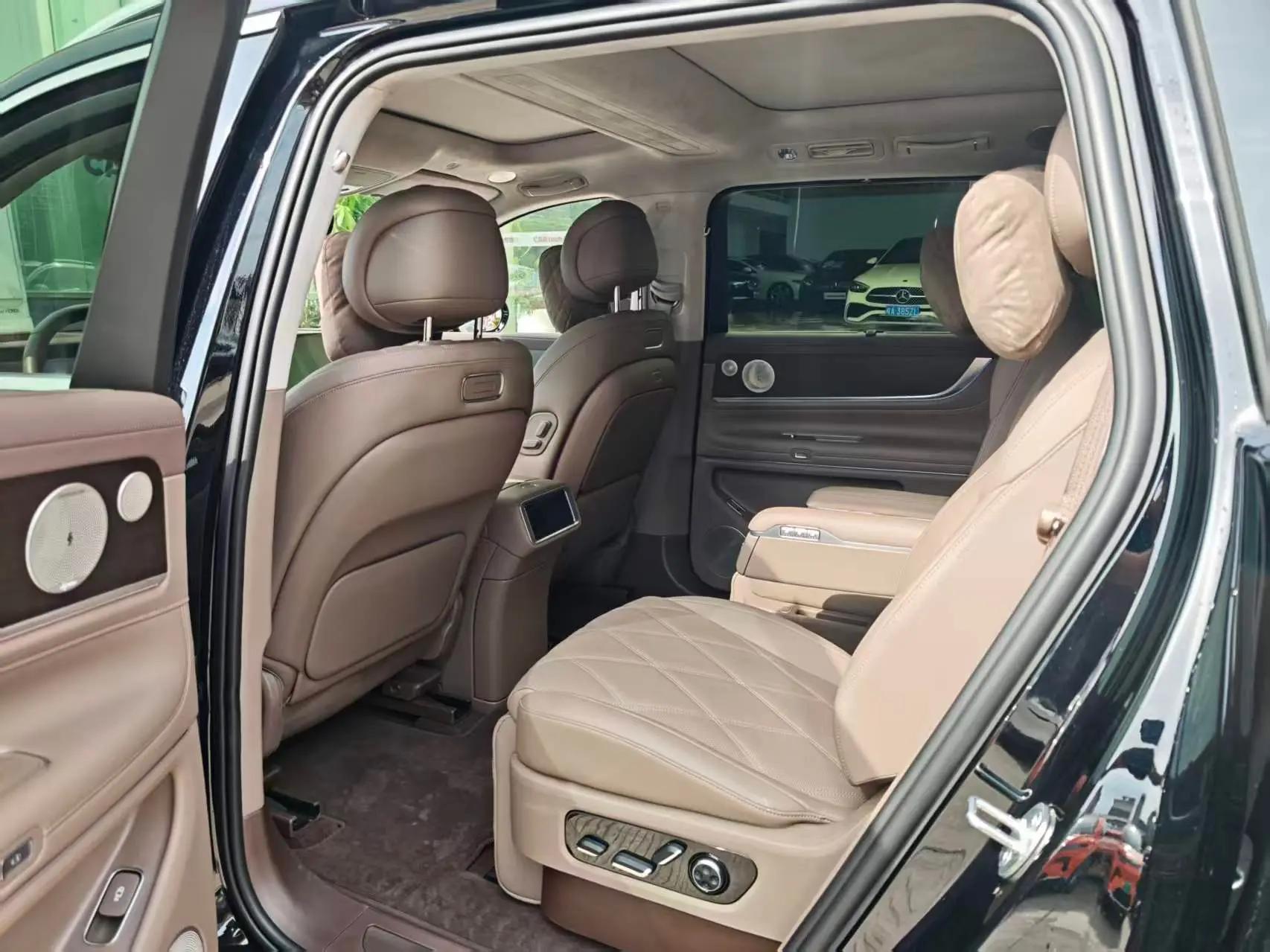 AITO 2025 Model AITO M9 Range-Extended Ultra Version 52kWh 6-Seater Automatic 9