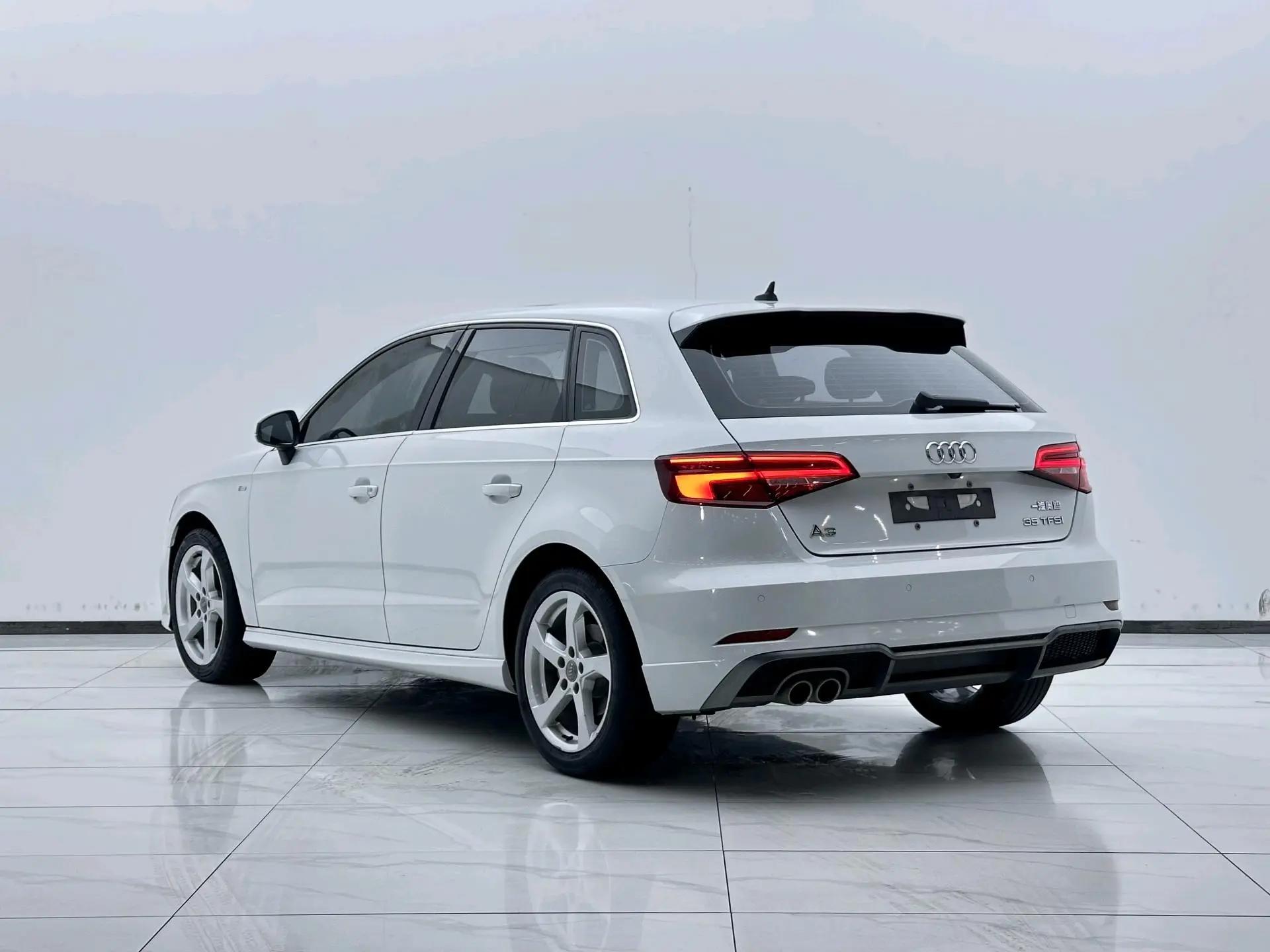 Audi A3 2020 Sportback 35 TFSI Fashion Country V 6