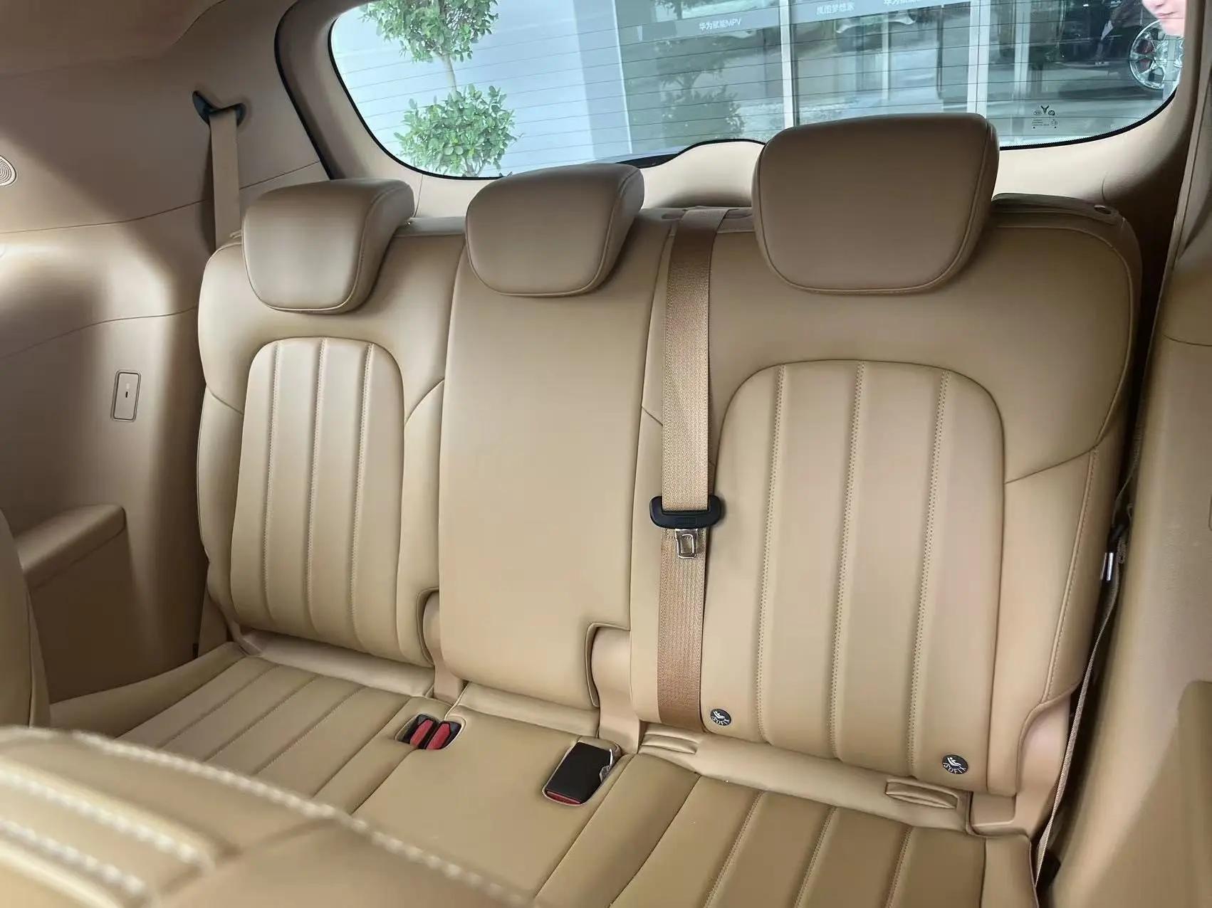 Voyah 2025 dreamers PHEV 1.5T four-wheel drive distinguished dry Kun version automatic gear 8