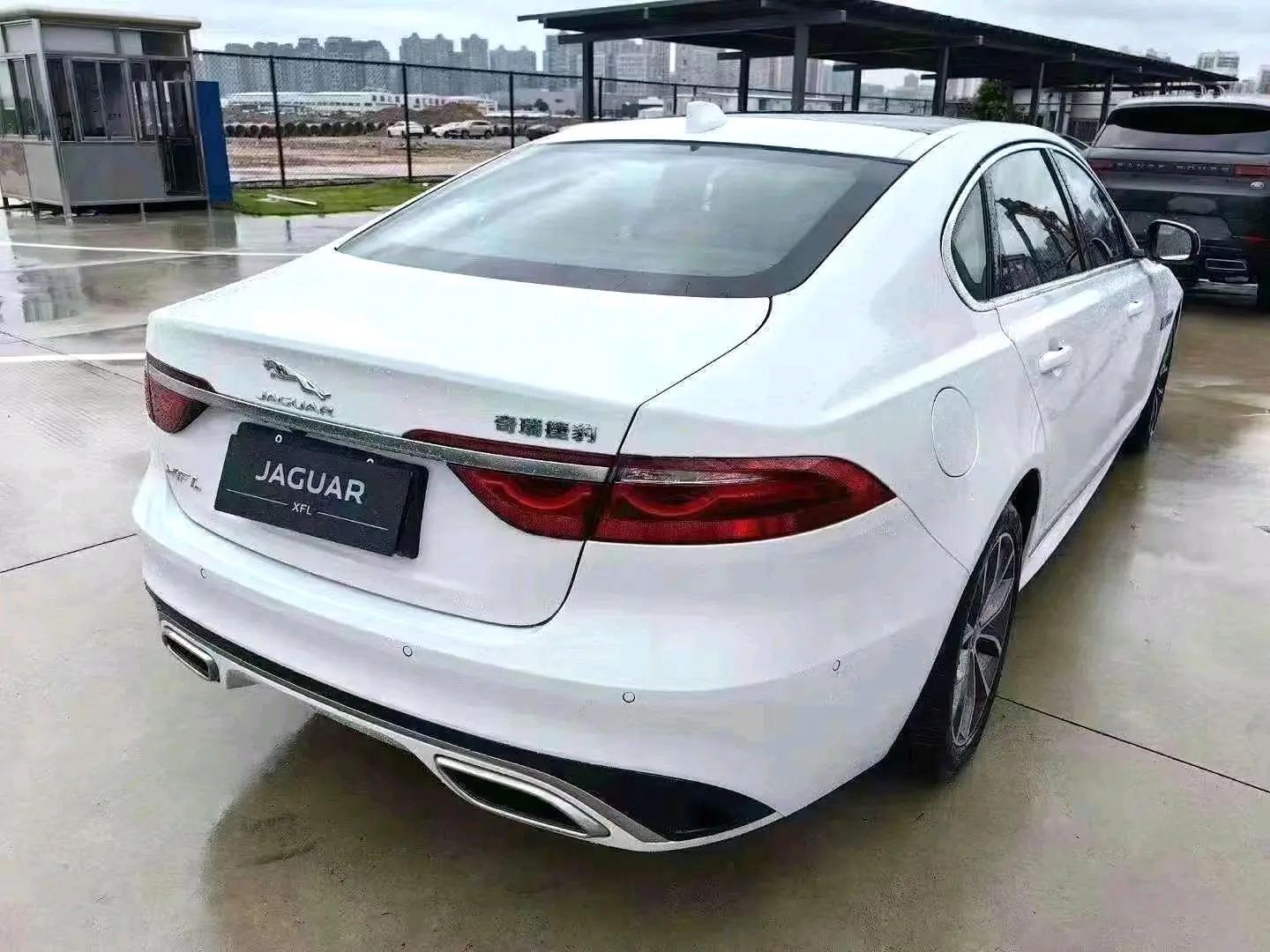 Jaguar XFL 2023 XFL 2.0T P 12500.00g Drive Elite Sports Edition 6
