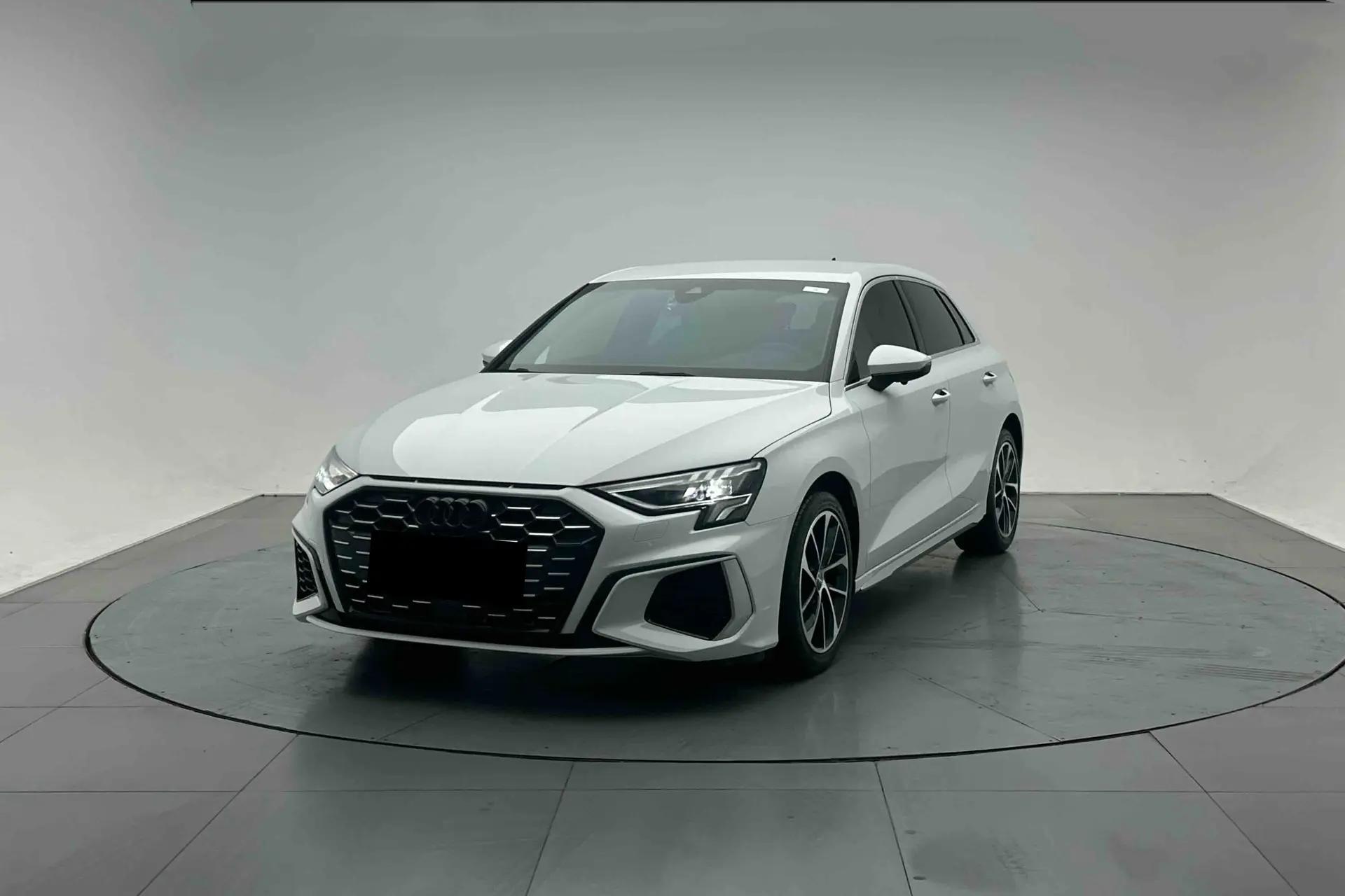 Audi A3 2021 Sportback 35 TFSI Aggressive Sport