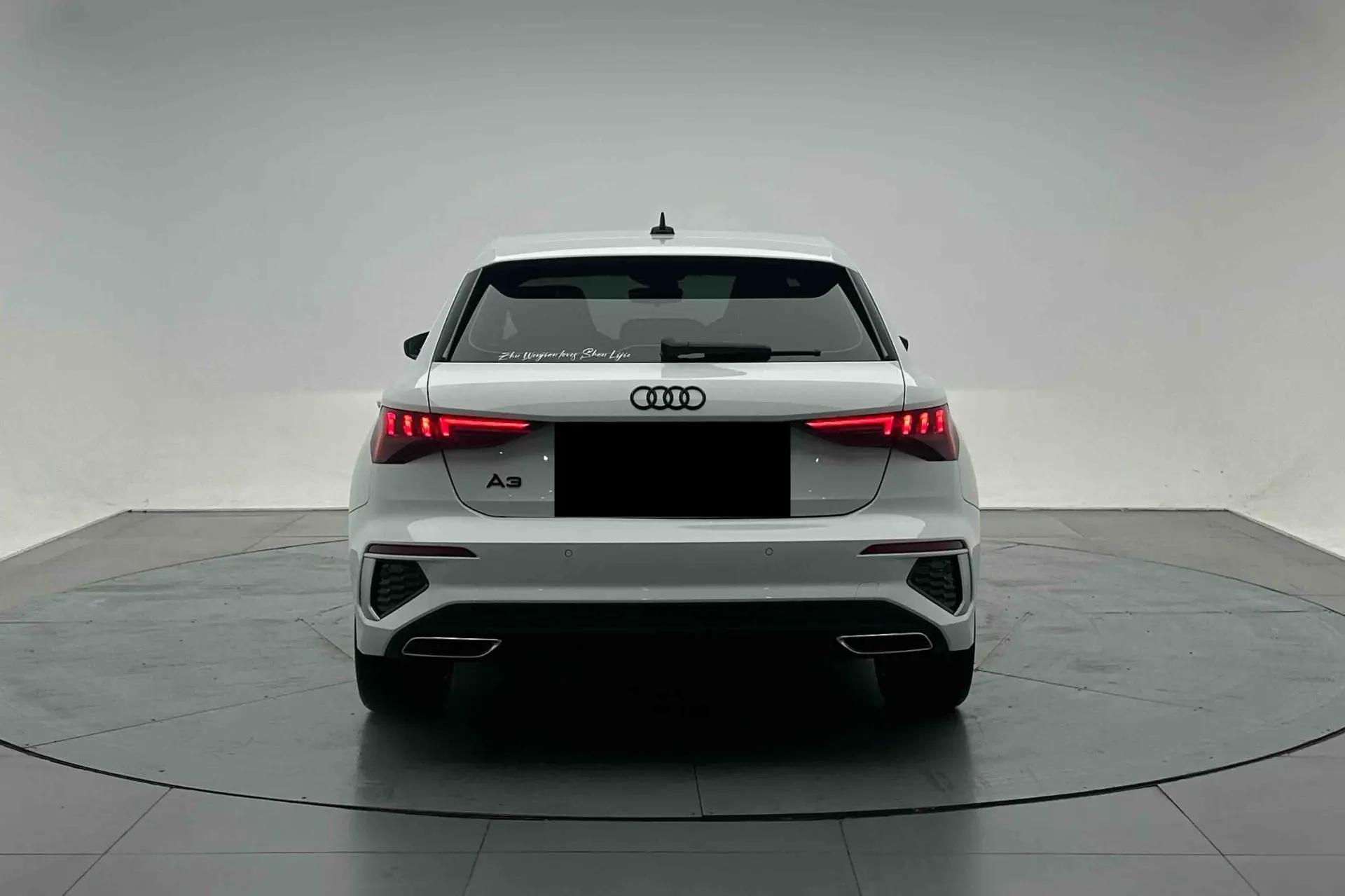 Audi A3 2021 Sportback 35 TFSI Aggressive Sport 4