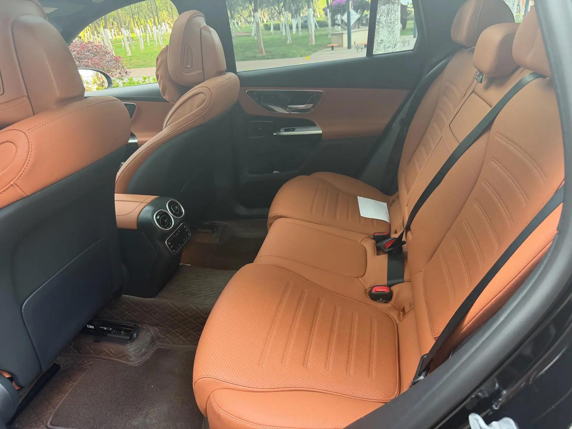 Mercedes Benz 2026 GLC 260 L 4MATIC 48V 2.0T Classic 5-seat Automatic Gear 7