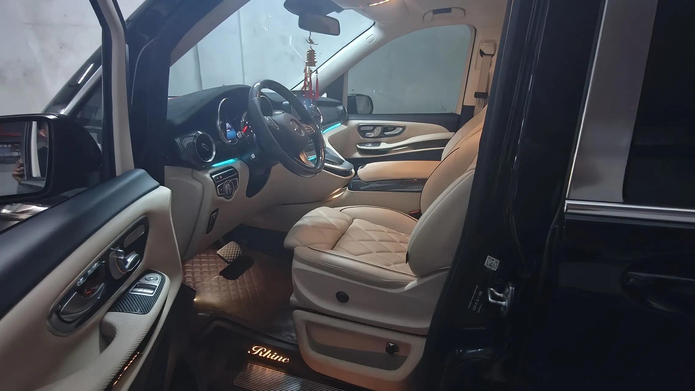 Mercedes Benz V-Class 2022V 260 L 2.0T Prestige Automatic 3
