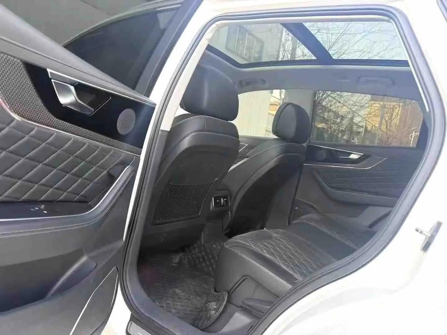HongQi HS5 2019 2.0T Zhilian Flag Collar Four-wheel Drive Edition 6